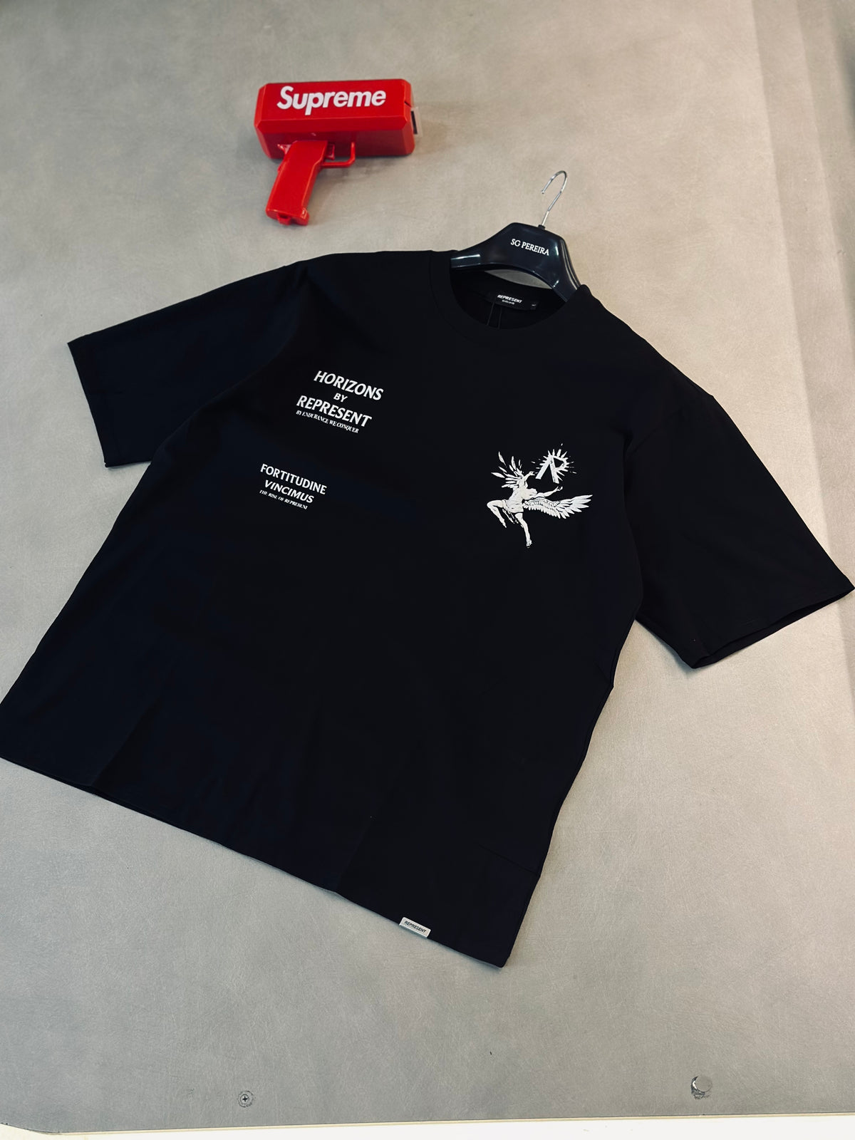 CAMISETA OVERSIZE REP NEGRA HORIZONS