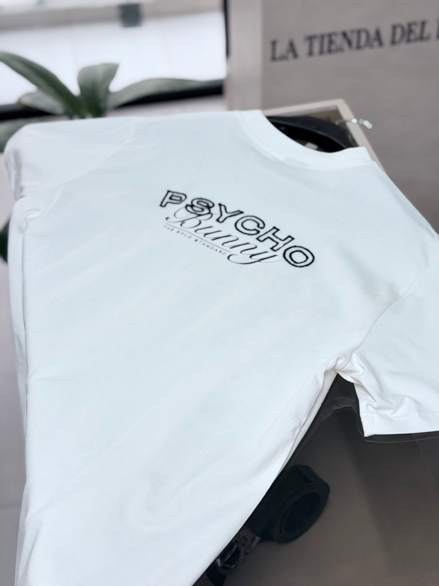 CAMISETA SLIM PSY BLANCA THE BOLD
