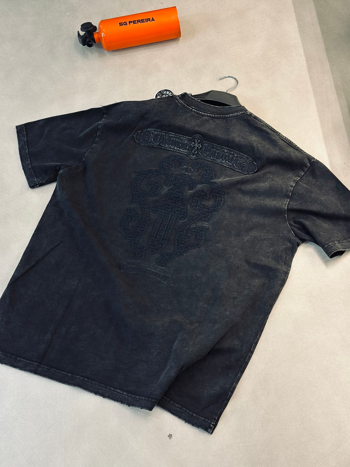 CAMISETA OVERSIZE CHR GRIS OSCURO TEJIDO GRIS OSCU