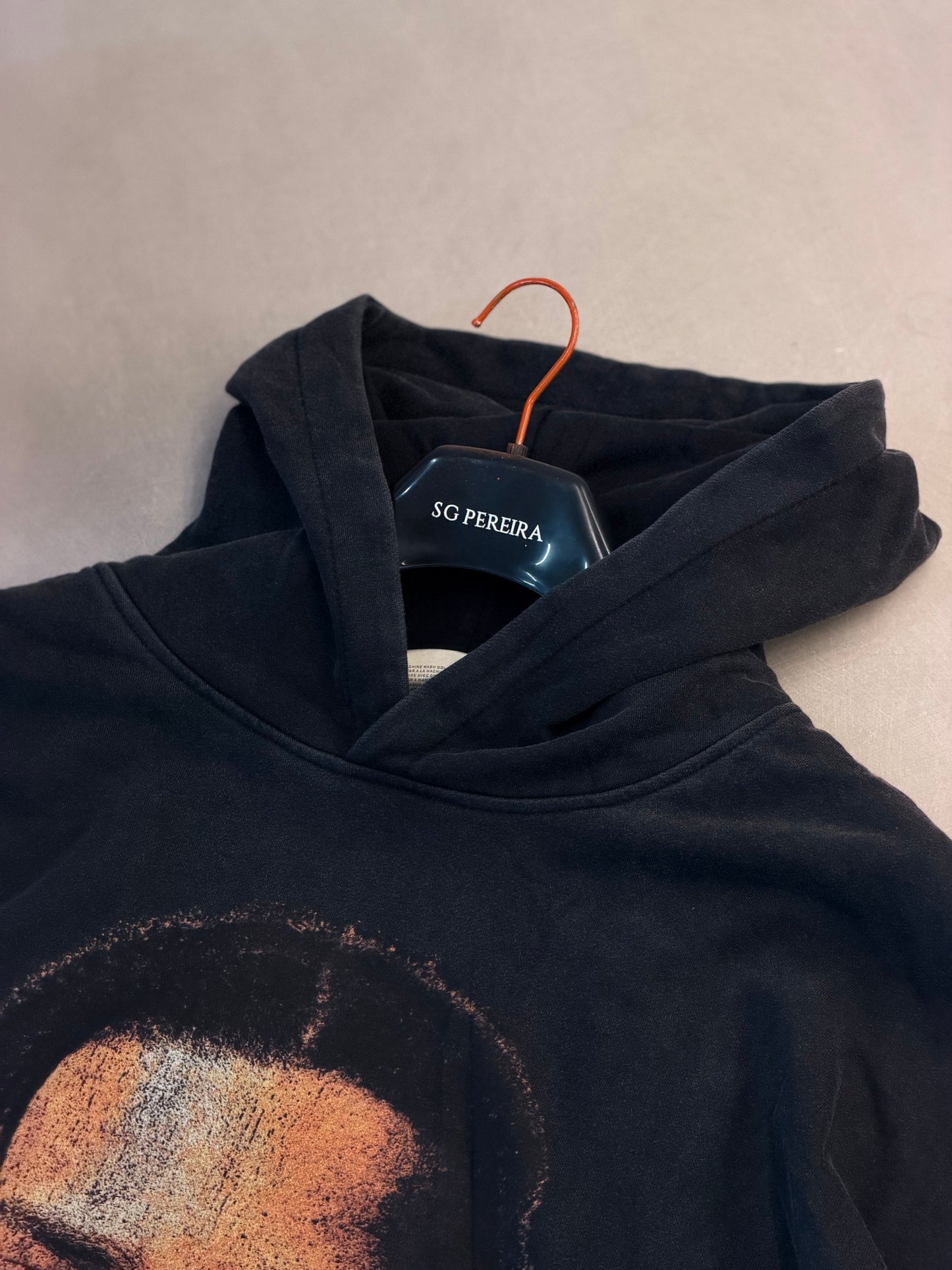 HOODIE WIN GRIS TRAVIS OJOS MANO