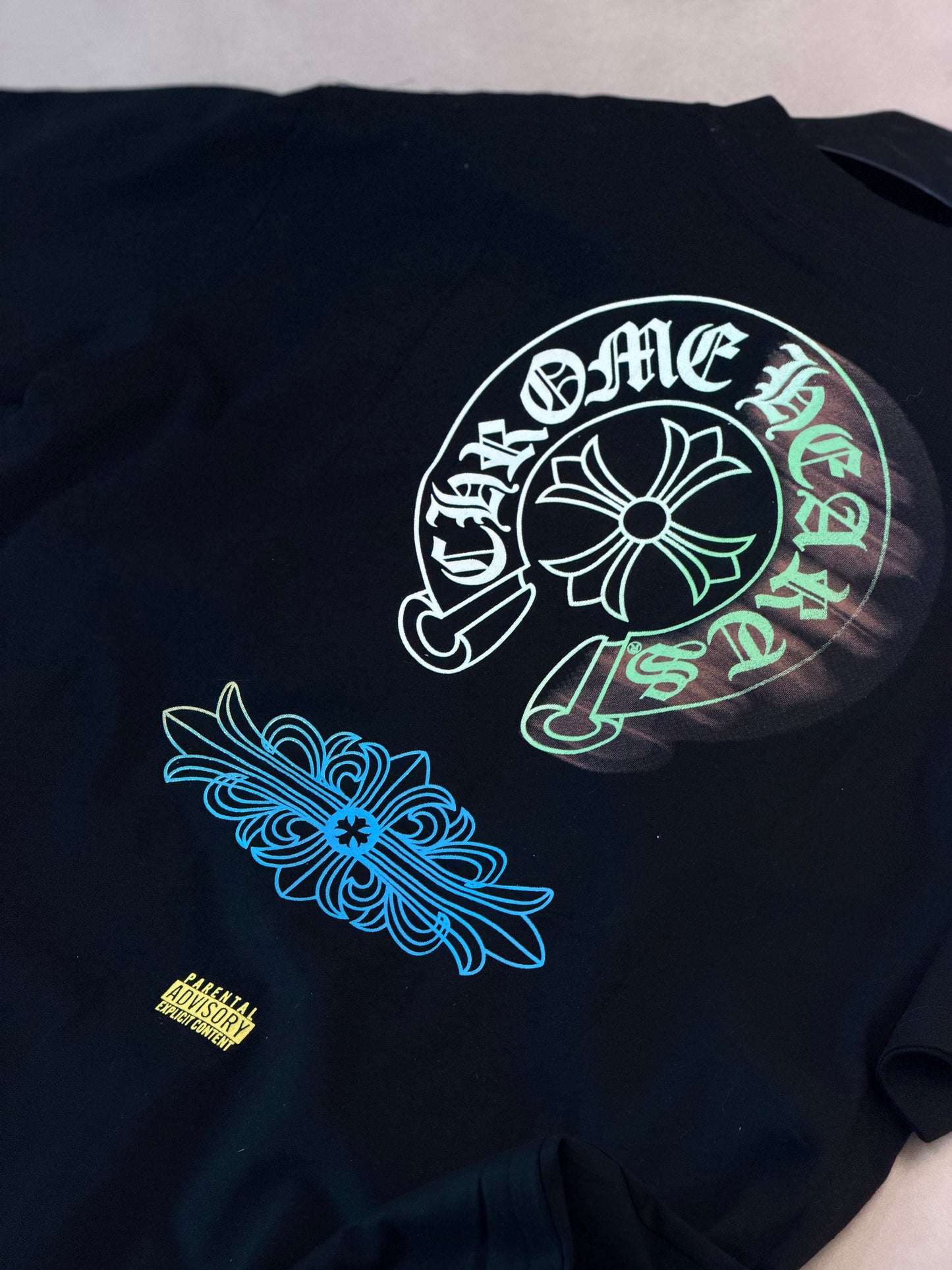 CAMISETA OVERSIZE CHR NEGRA LOGO 3D VERDE