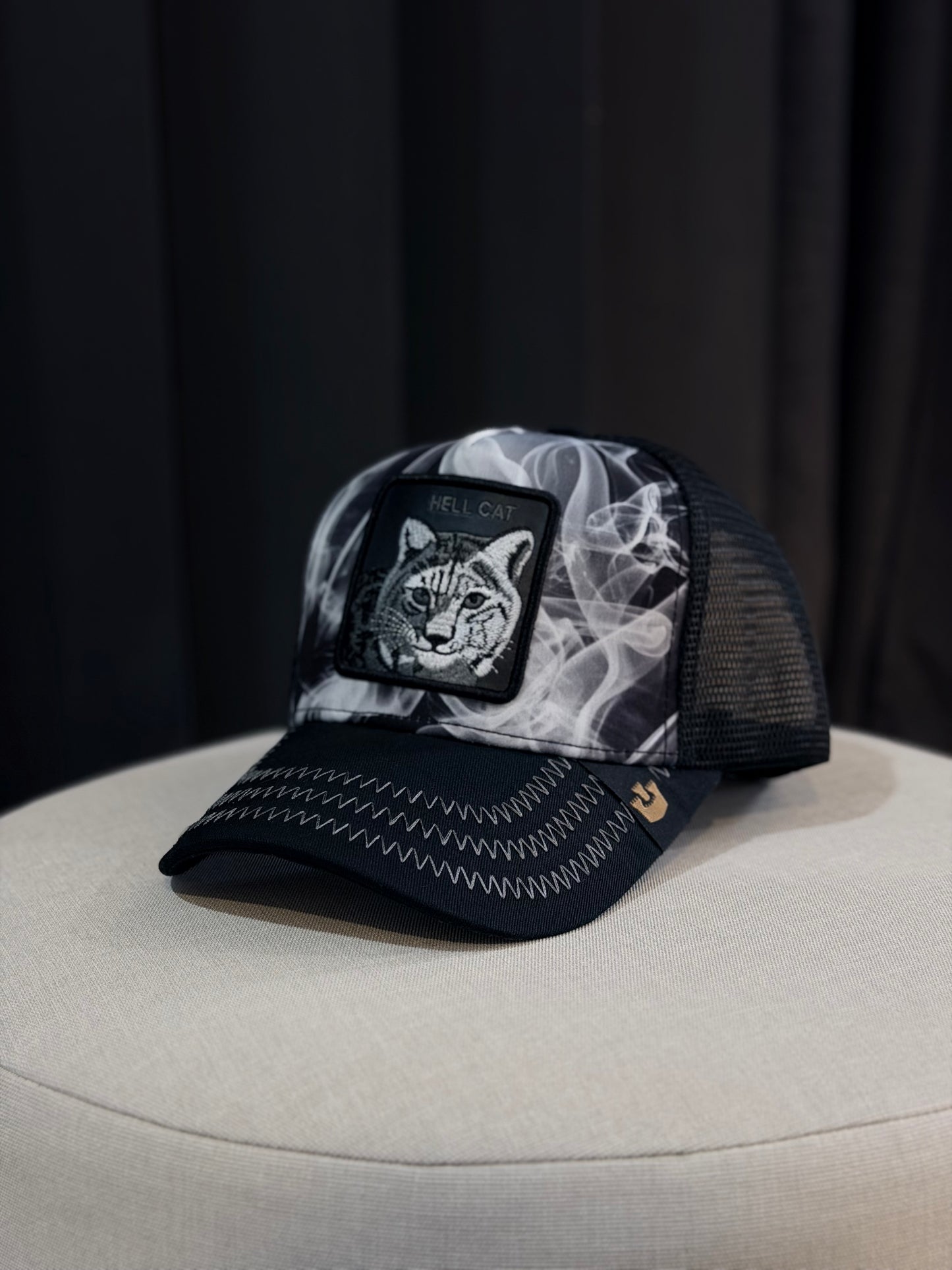 GORRA GOO NEGRA HUMO TIGRE