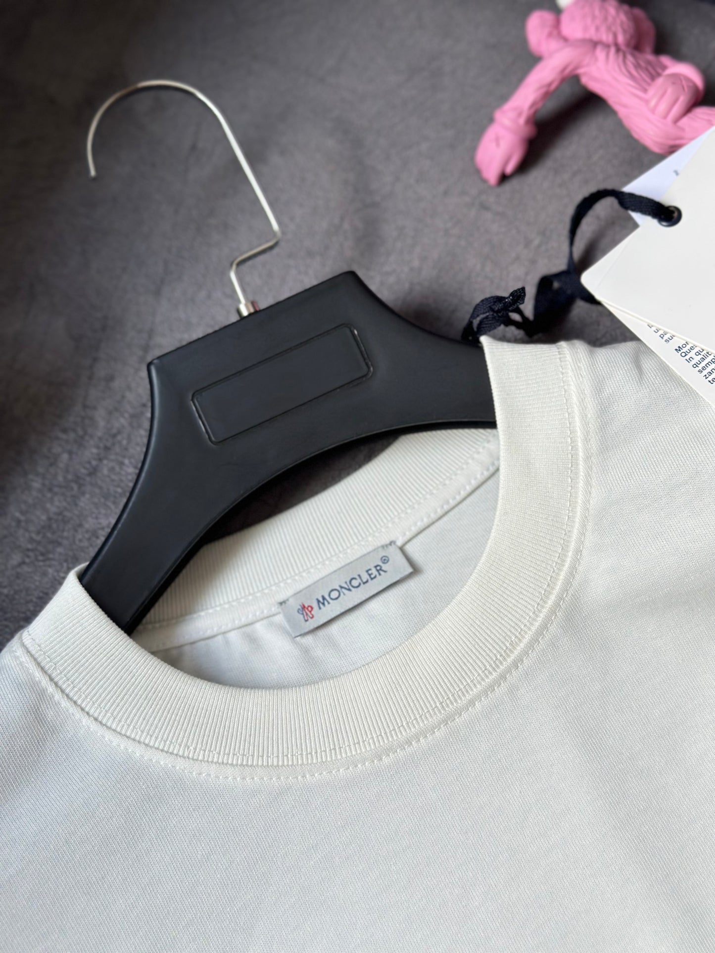 CAMISETA OVERSIZE TC MON BLANCA DETALLES NEGROS