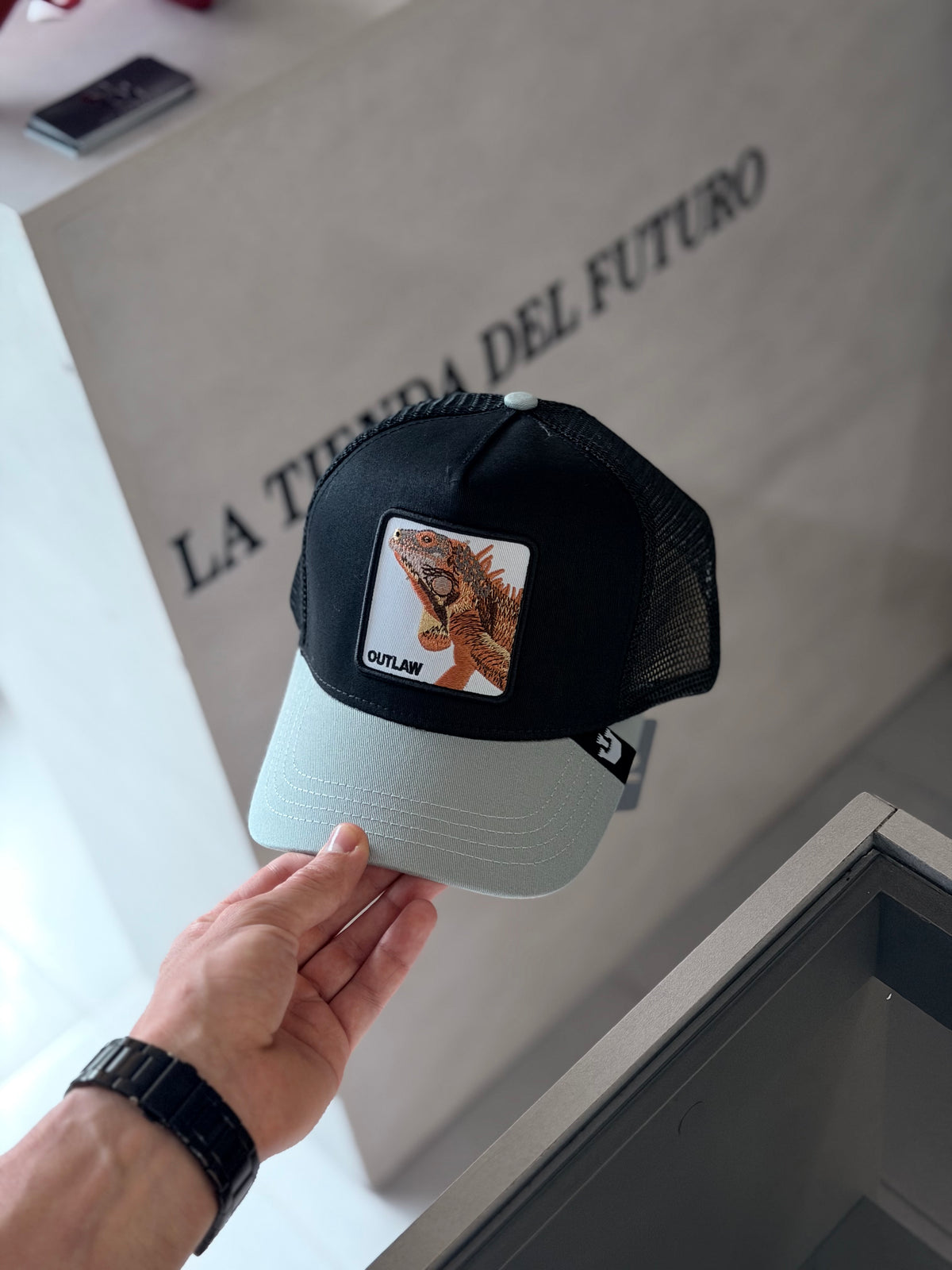 GORRA GOO NEGRA CAMALEON