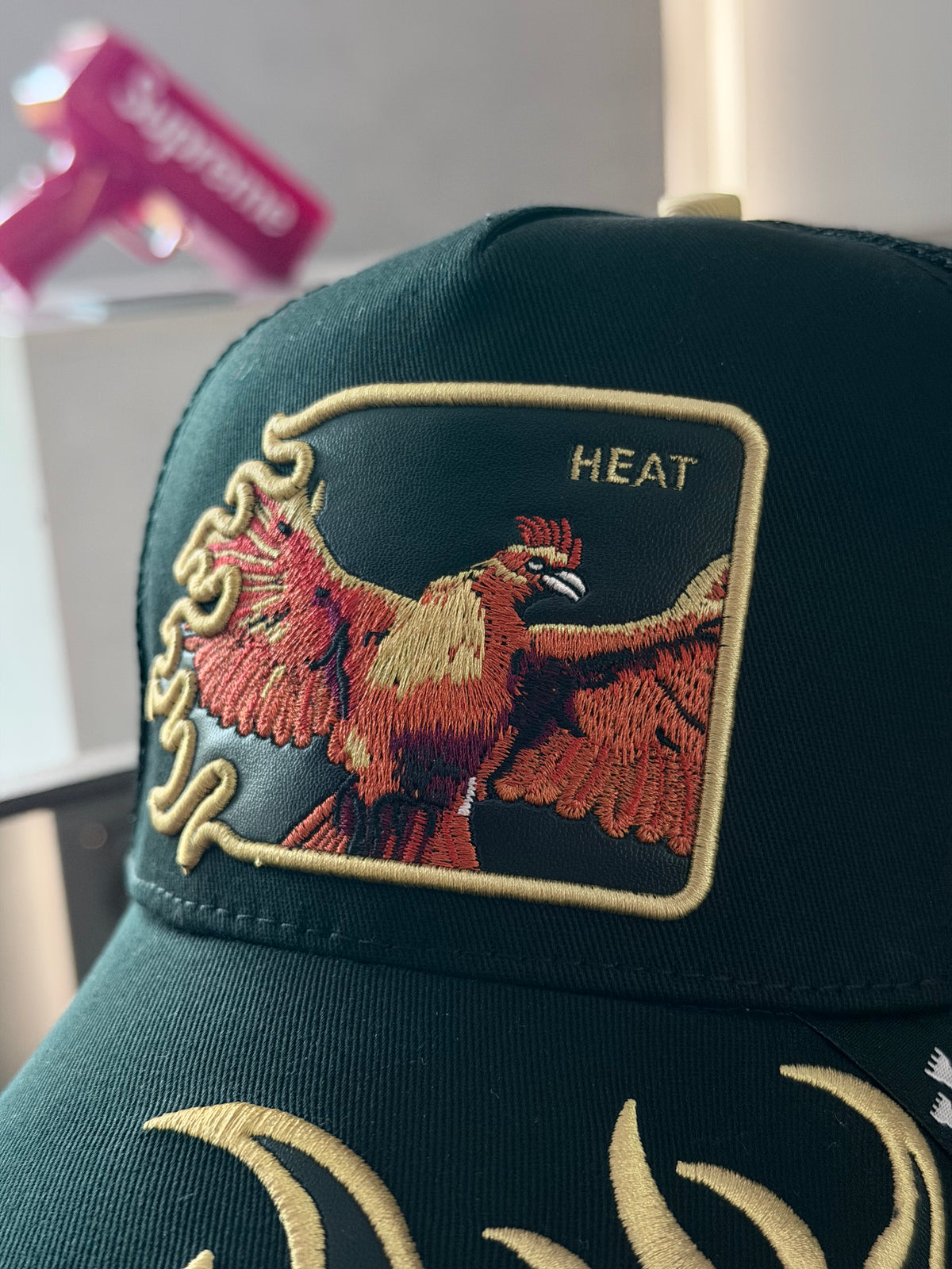 GORRA GOO NEGRA FUEGO AGUILA