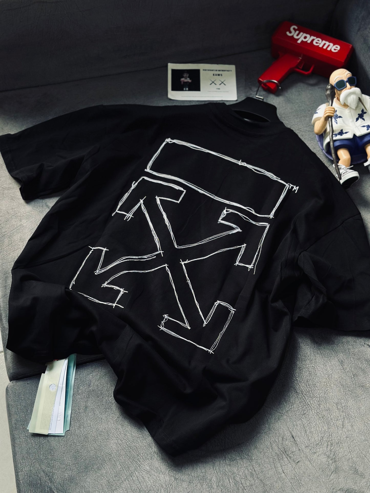 CAMISETA OVERSIZE OFF NEGRA "X" TEJIDO NEGRO
