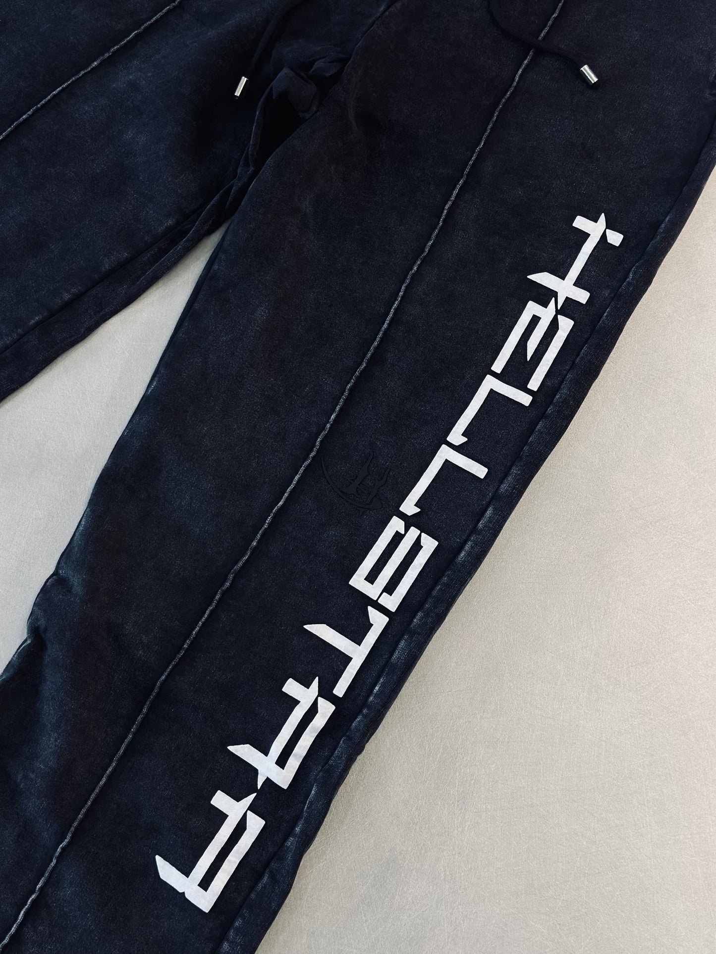 SUDADERA HEL GRIS DESVANECIDO HEL BLANCO