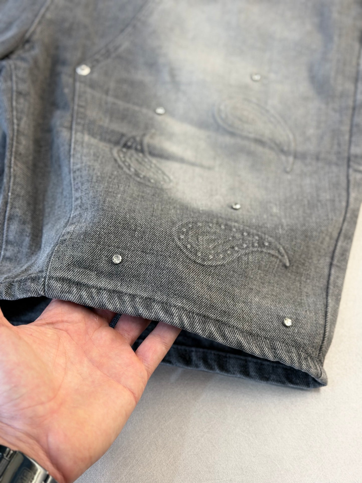 SHORT DENIM EMO GRIS RHINESTONE CLASICA