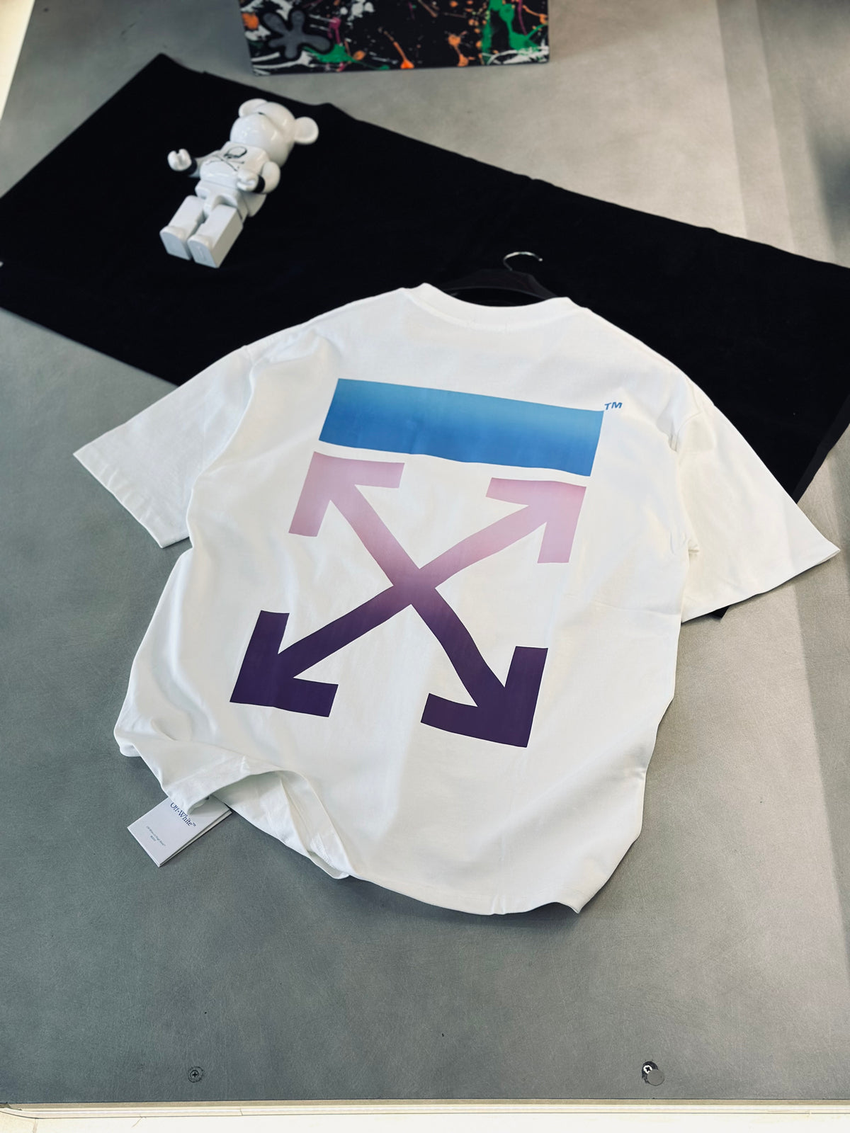 CAMISETA OVERSIZE OFF BLANCA OFF MORADO