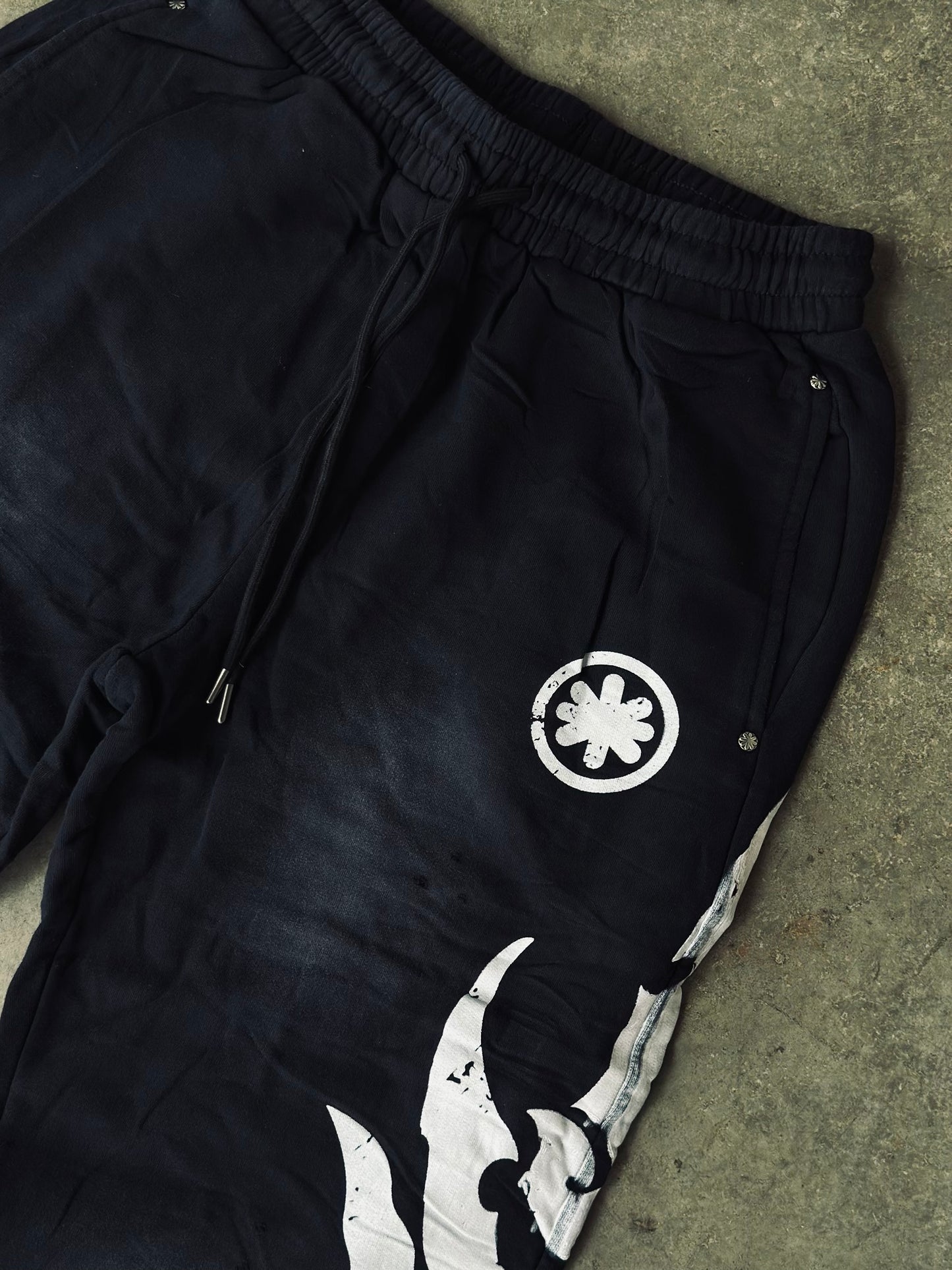 SUDADERA LOS NEGRA "*"