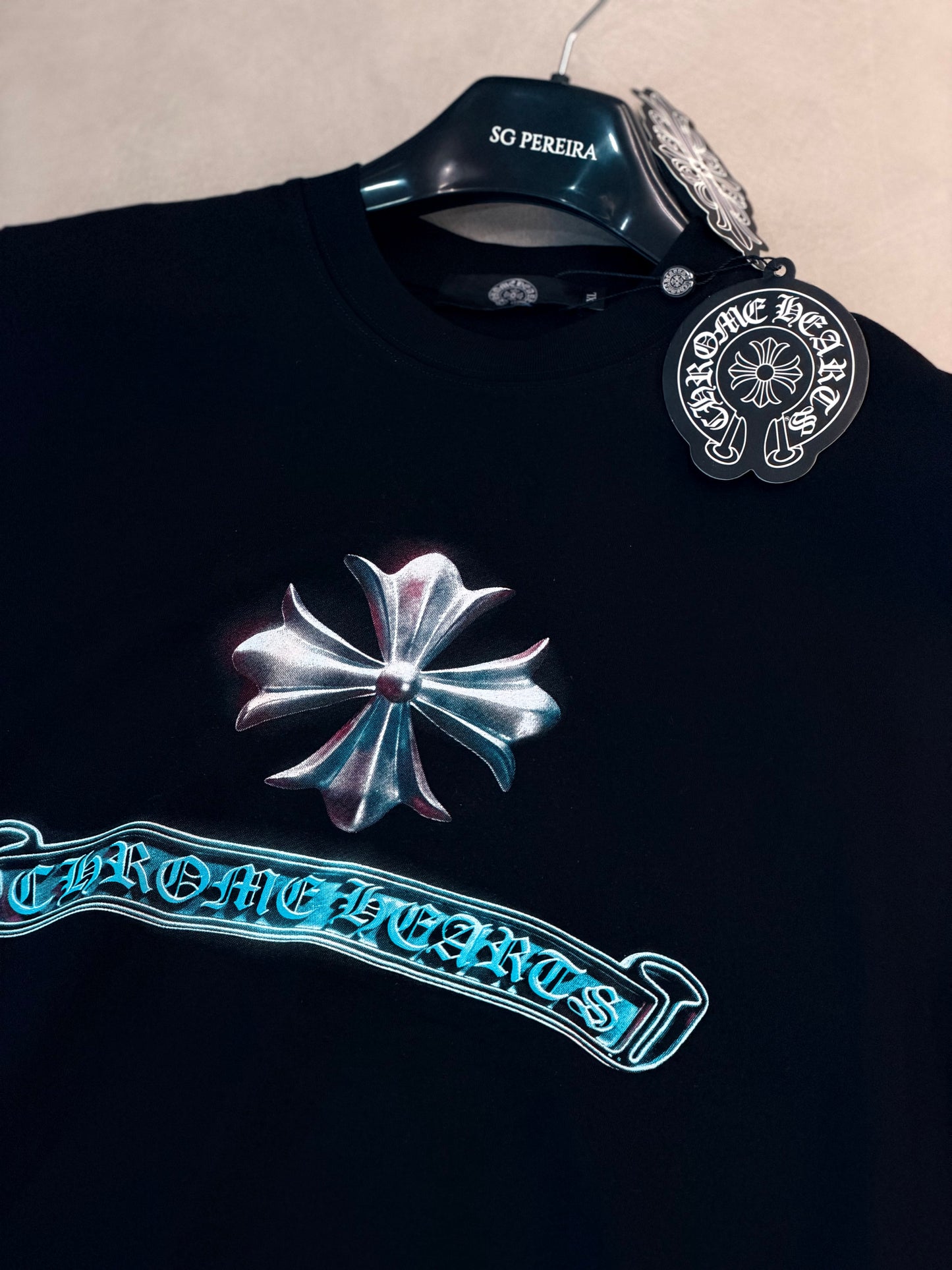 CAMISETA OVERSIZE CHR NEGRA CHR AZUL