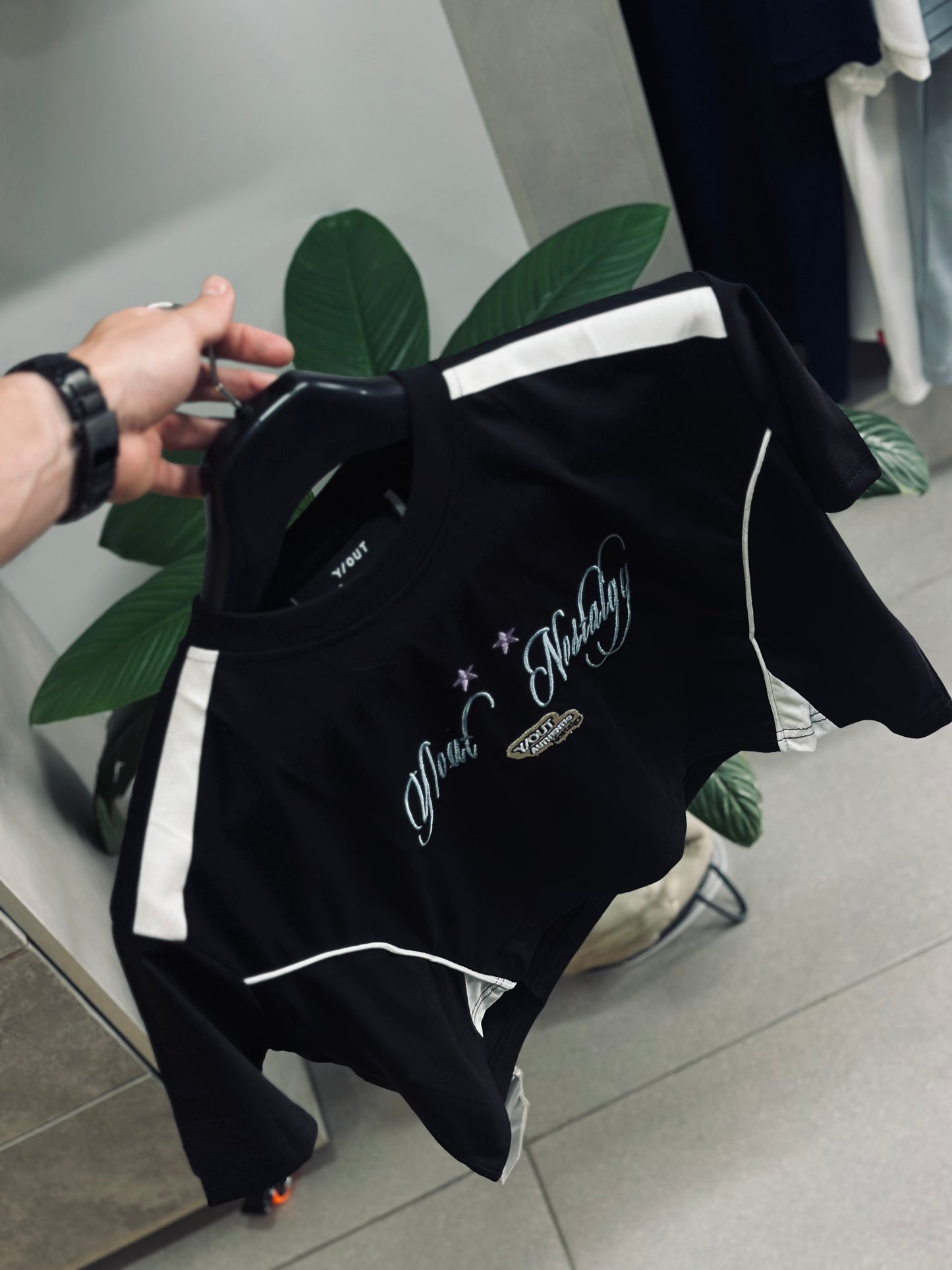 CROPTOP OVERSIZE YOU NEGRA ESTRELLA MORADA
