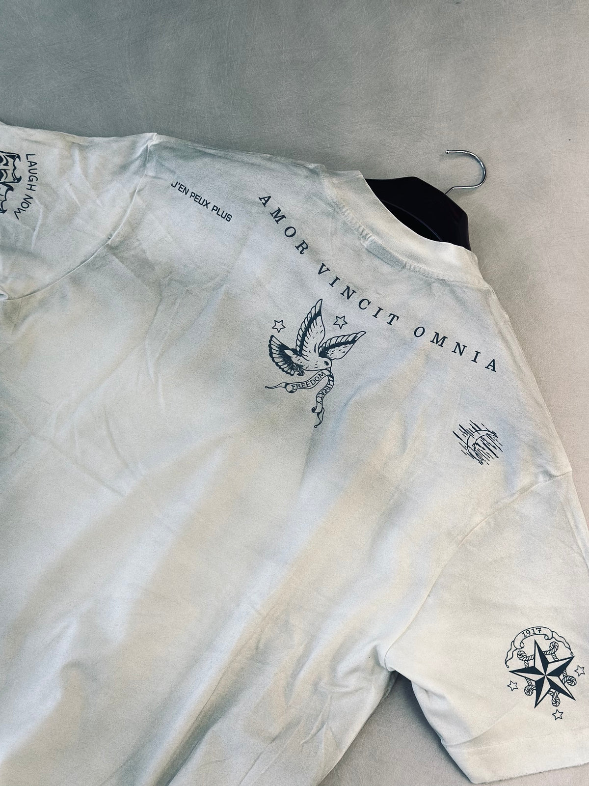 CAMISETA OVERSIZE BAL CREMA DESGASTE PARIS