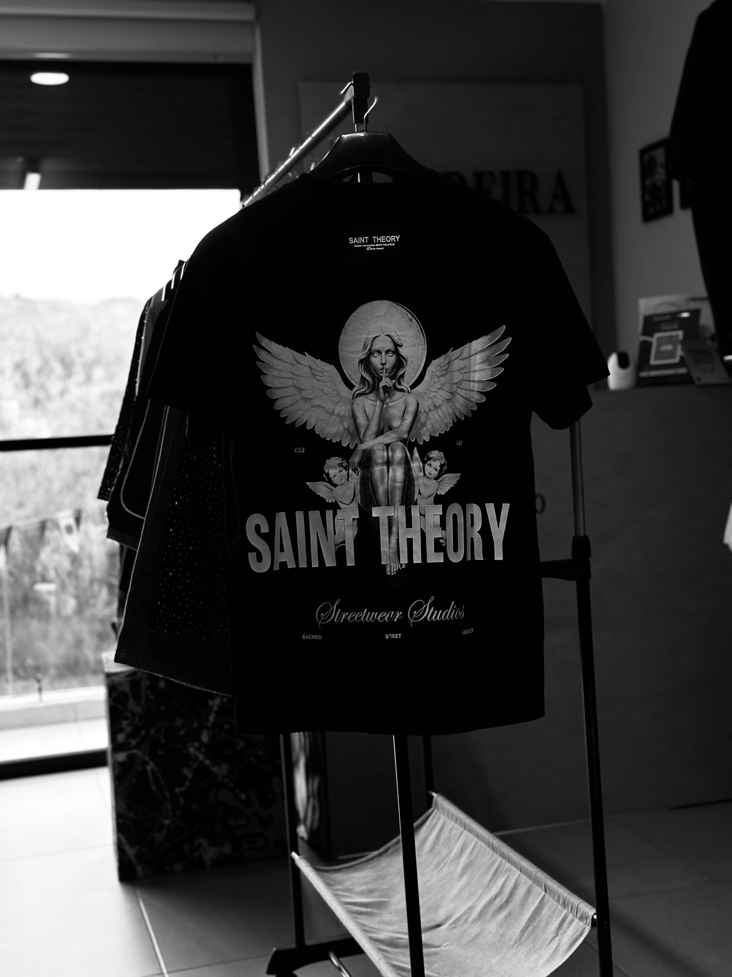 CAMISETA SLIM SAI NEGRA ANGEL BLANCO
