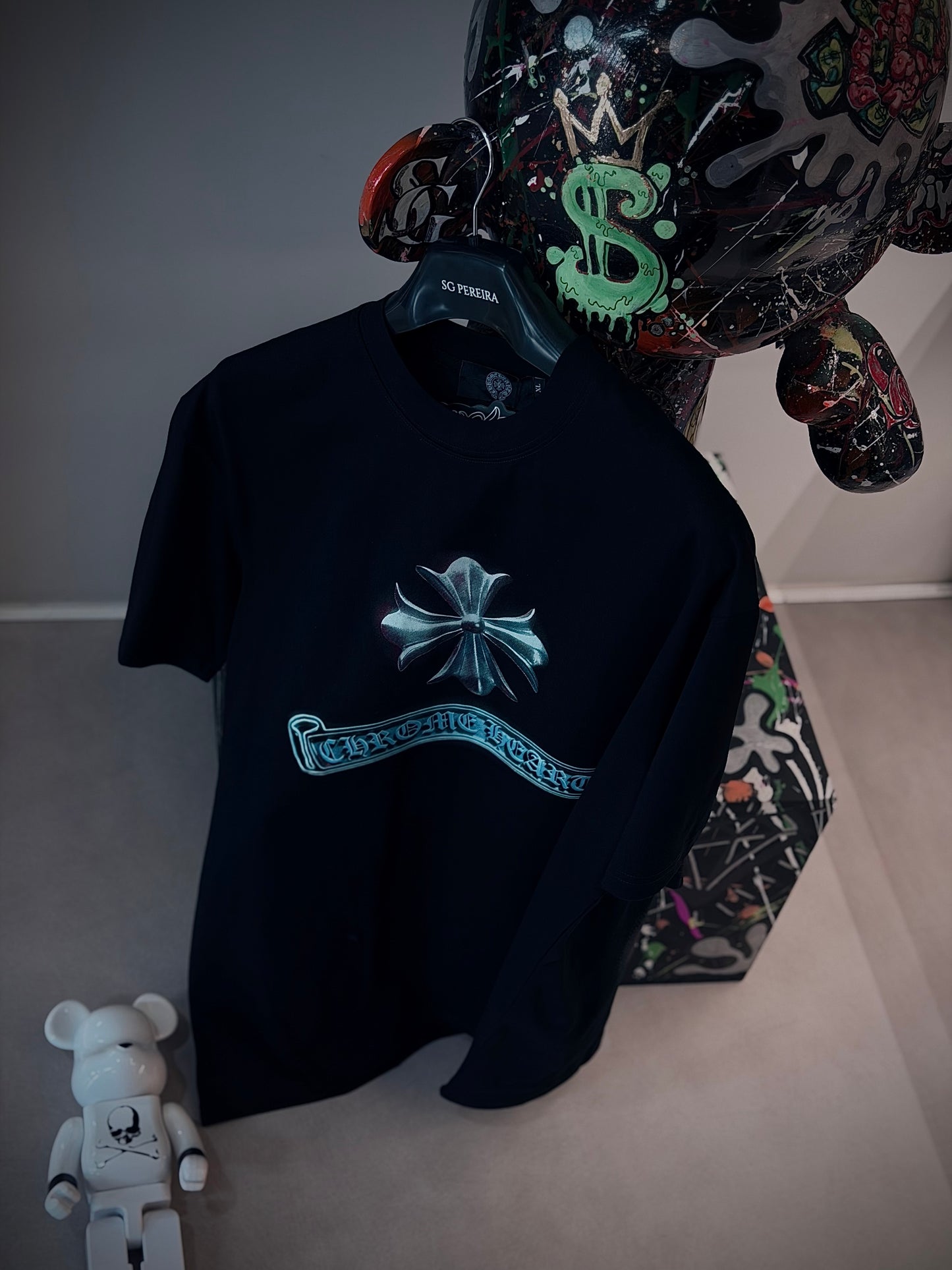 CAMISETA OVERSIZE CHR NEGRA CHR AZUL
