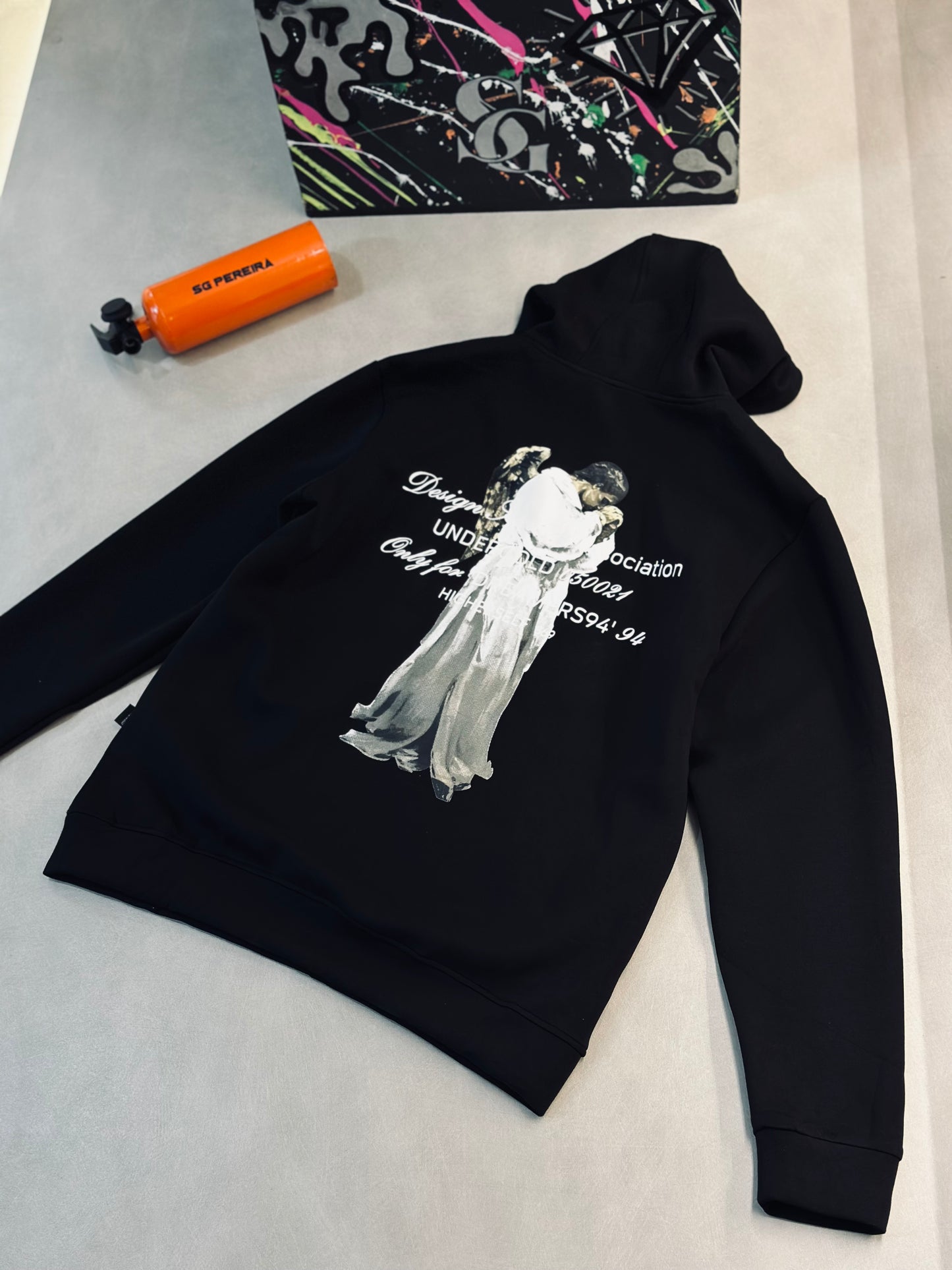 HOODIE UND NEGRO ANGEL