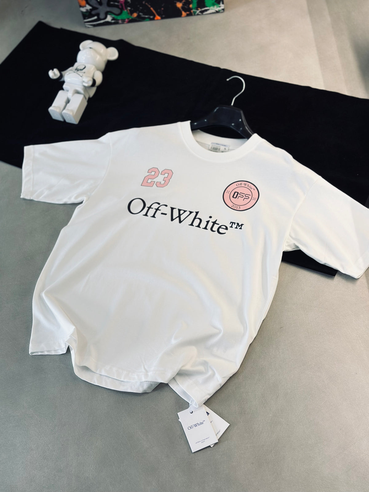 CAMISETA OVERSIZE OFF BLANCA 23 ROSADO 2013