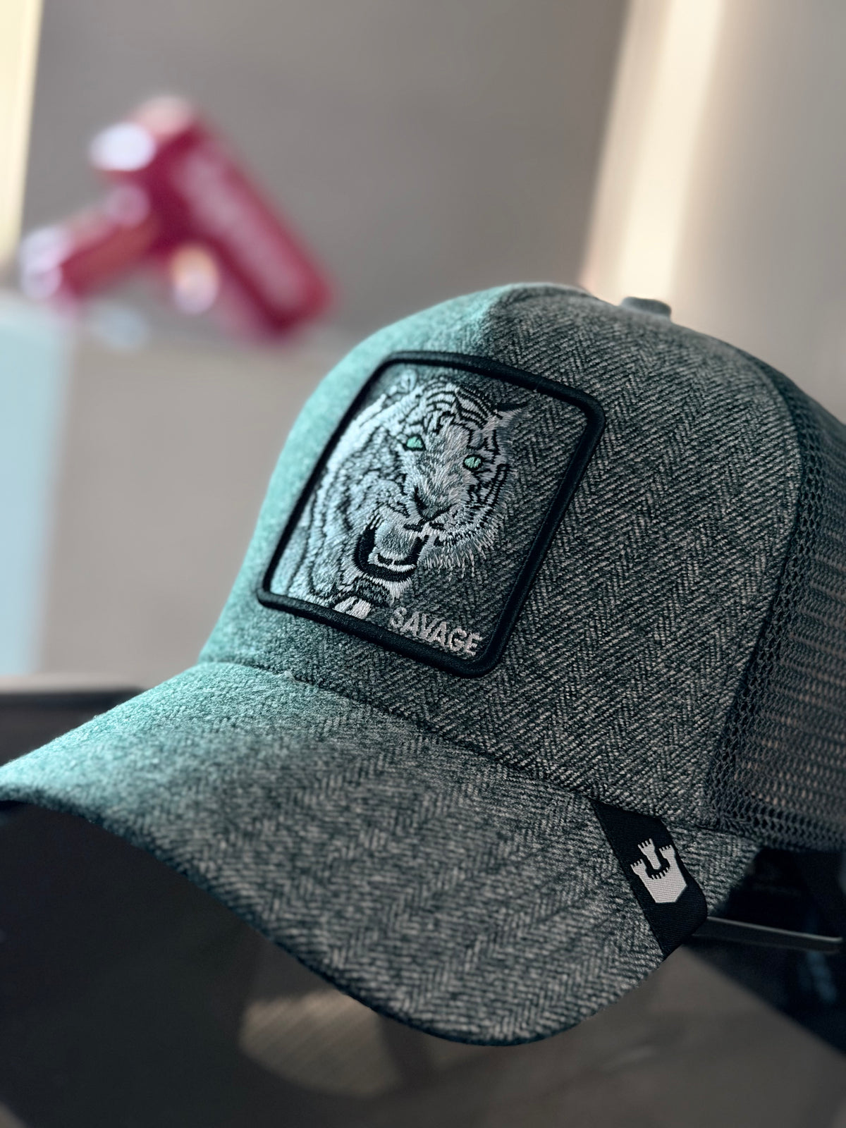 GORRA GOO GRIS TIGRE