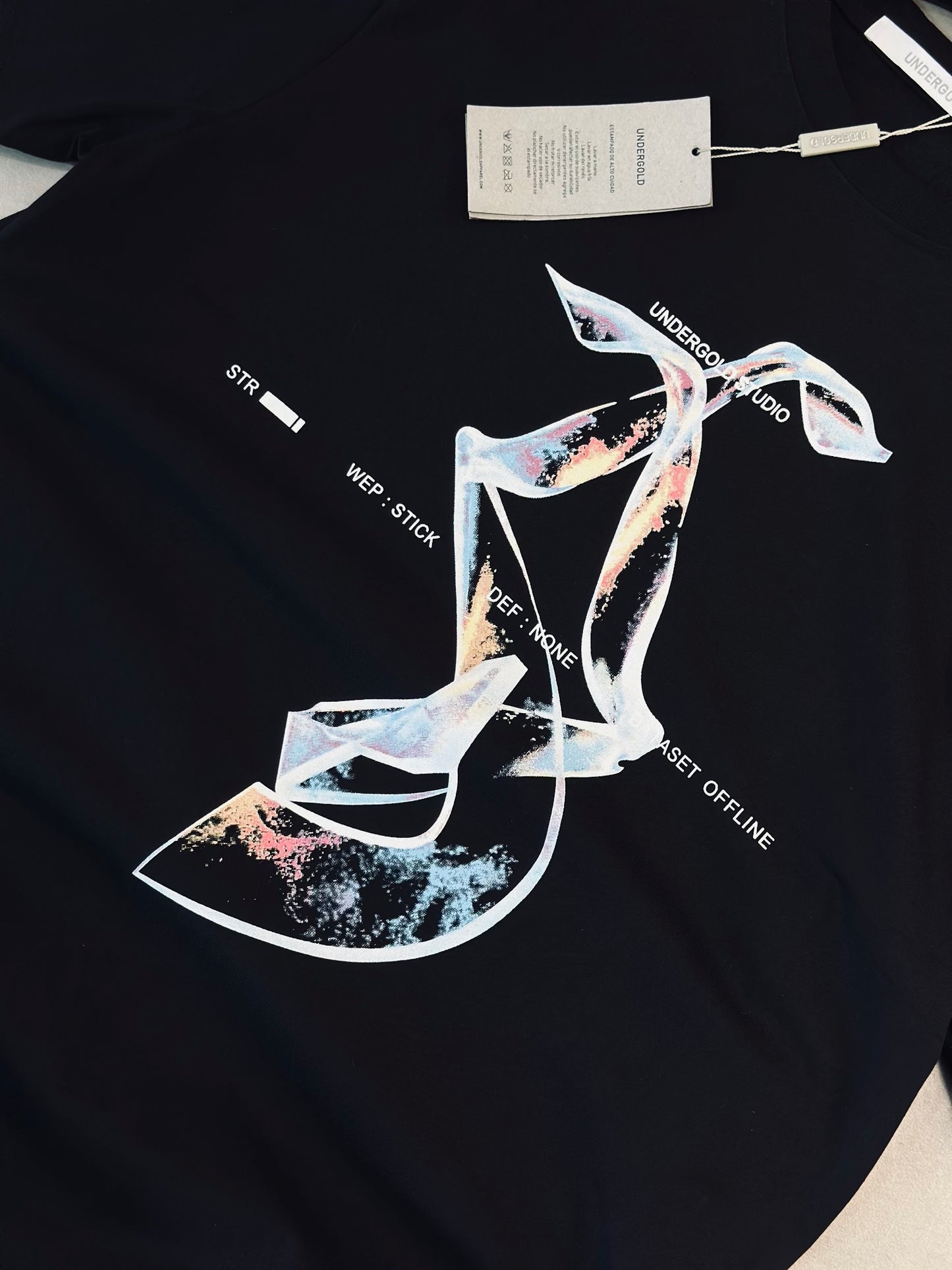 CAMISETA SLIM UND NEGRA ABSTRACTO