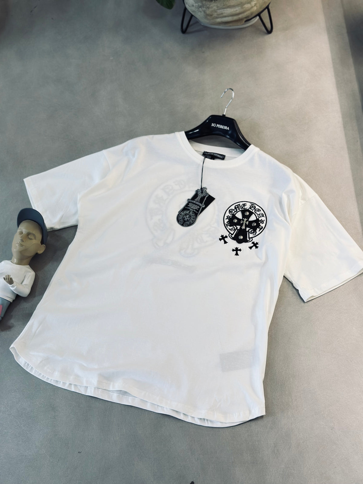 CAMISETA OVERSIZE CHR BLANCA CRUZ CUERINA