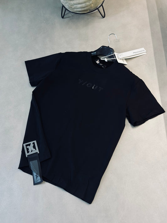 CAMISETA SLIM YOU NEGRA  YOUT FRONTAL