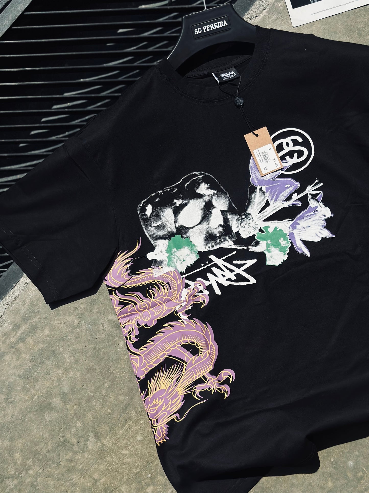 CAMISETA OVERSIZE STU NEGRA DRAGON MORADO