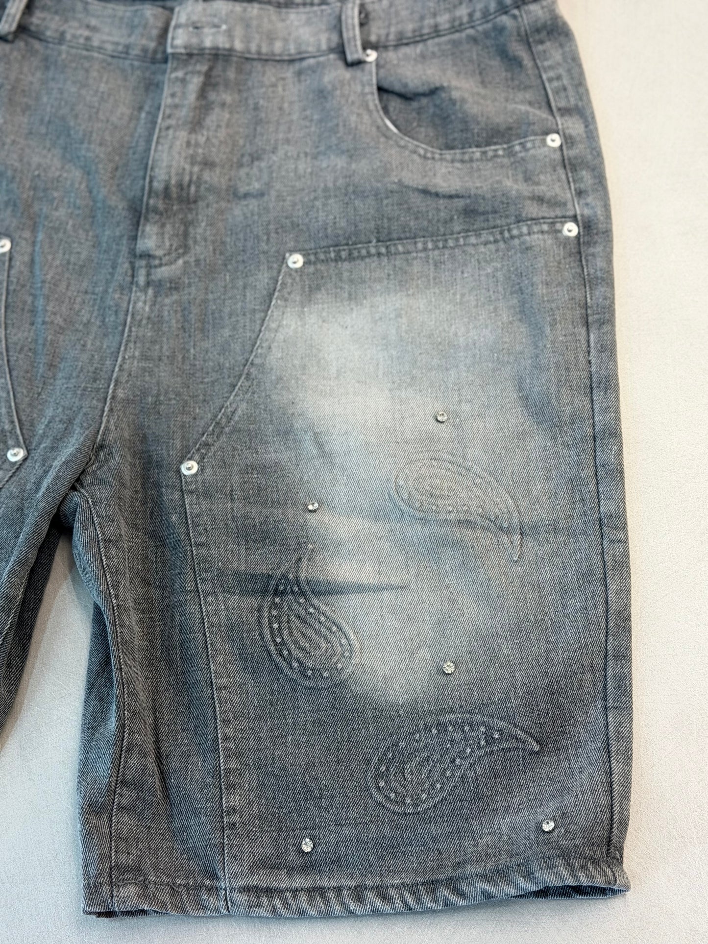 SHORT DENIM EMO GRIS RHINESTONE CLASICA