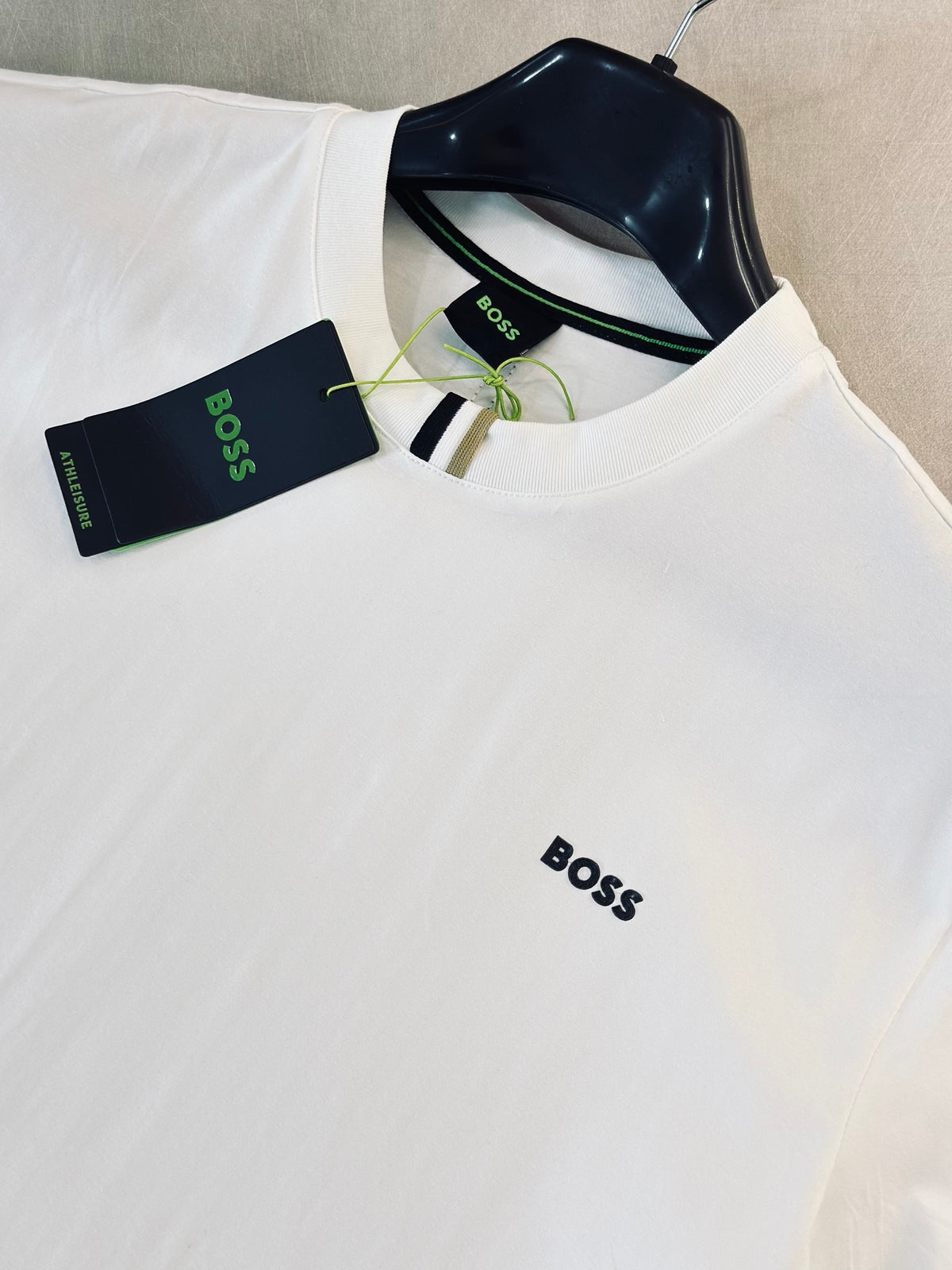 CAMISETA SLIM BOS BLANCA CUELLO BANDERA