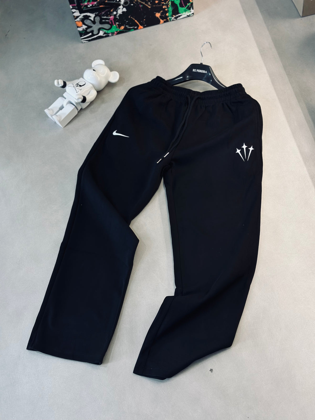 SUDADERA NIK NEGRO 3 ESTRELLAS
