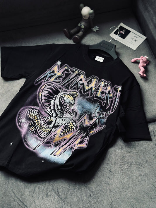 CAMISETA OVERSIZE RET NEGRA COBRA MORADA