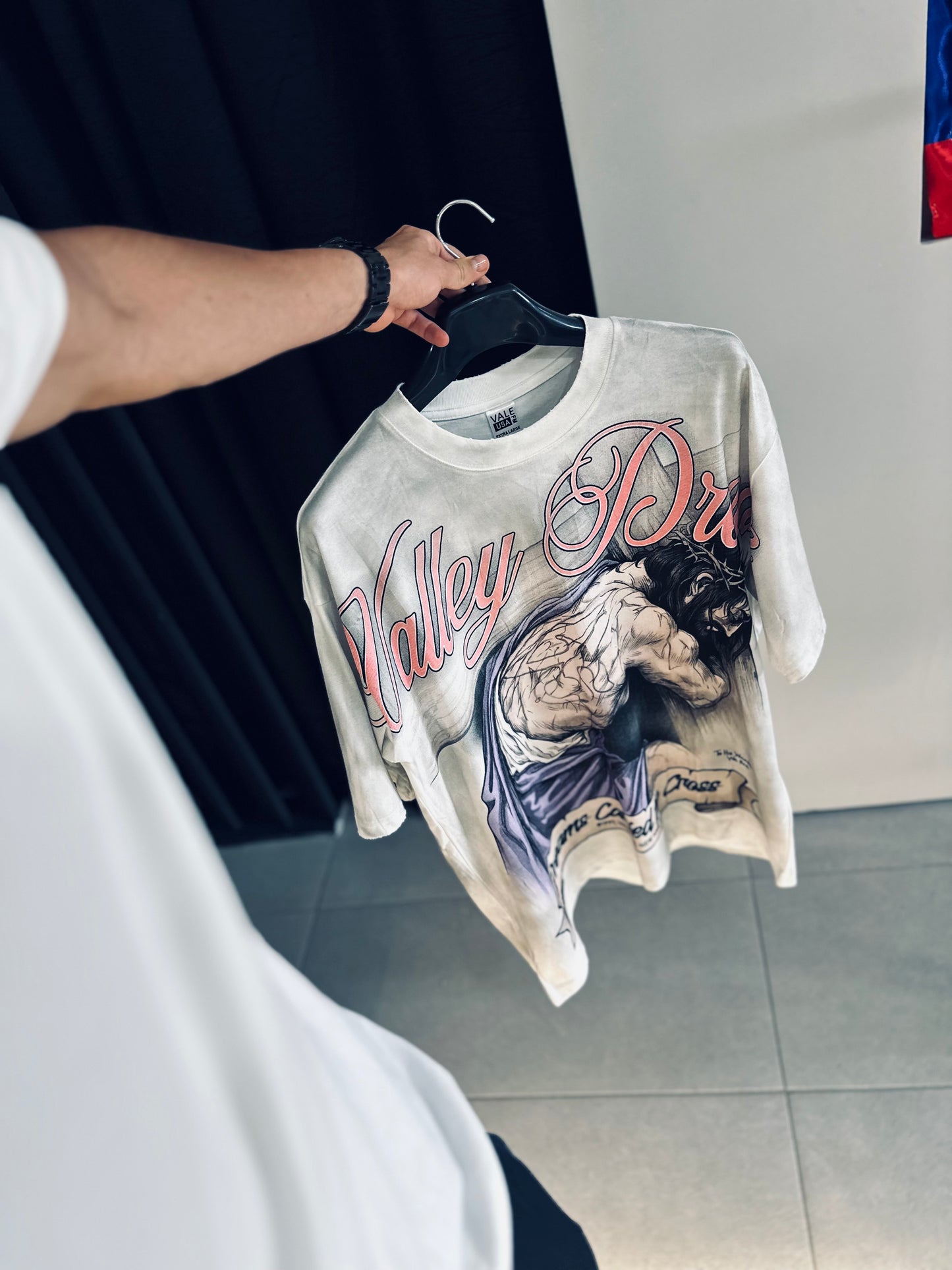 CAMISETA OVERSIZE VAL CREMA JESUS CRUZ