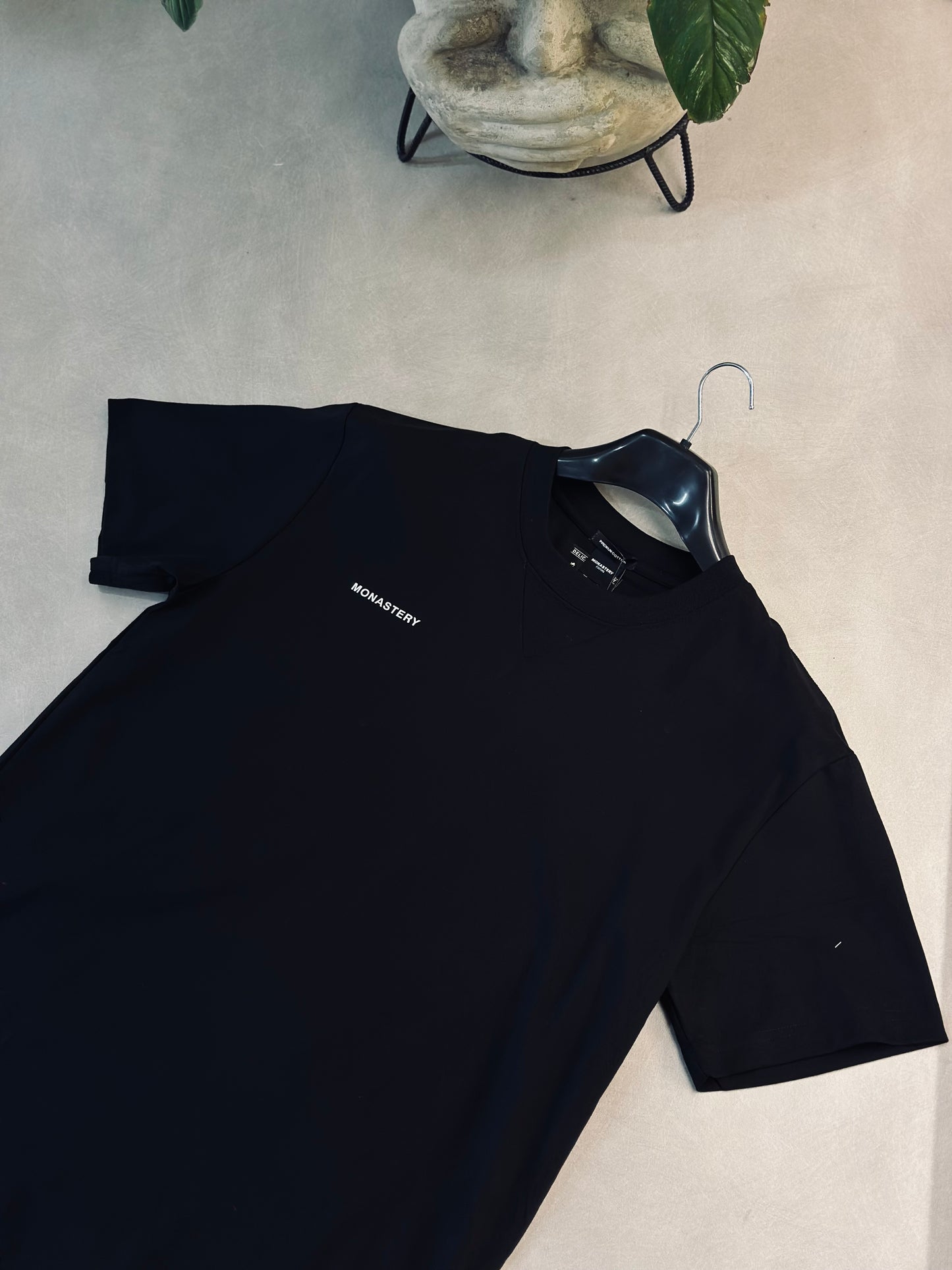 CAMISETA SLIM MON NEGRA MON BLANCO CLASIC