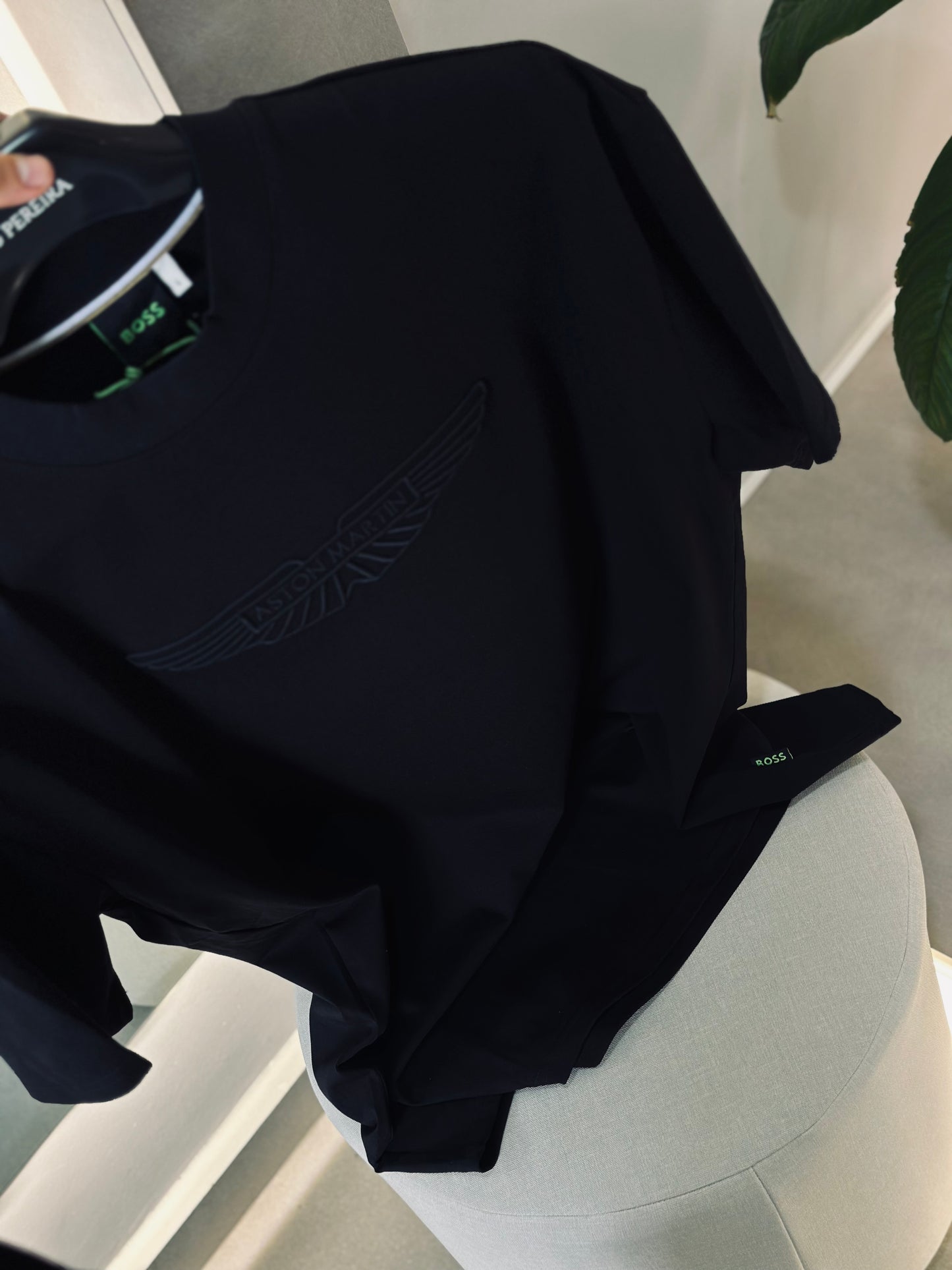 CAMISETA OVERSIZE BOS NEGRA ASTON MARTIN TEJIDO