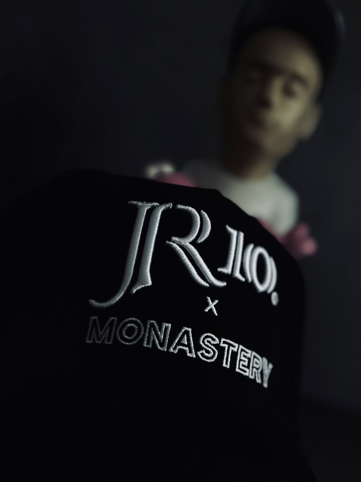 GORRA PREMIUM MON NEGRA JR 10