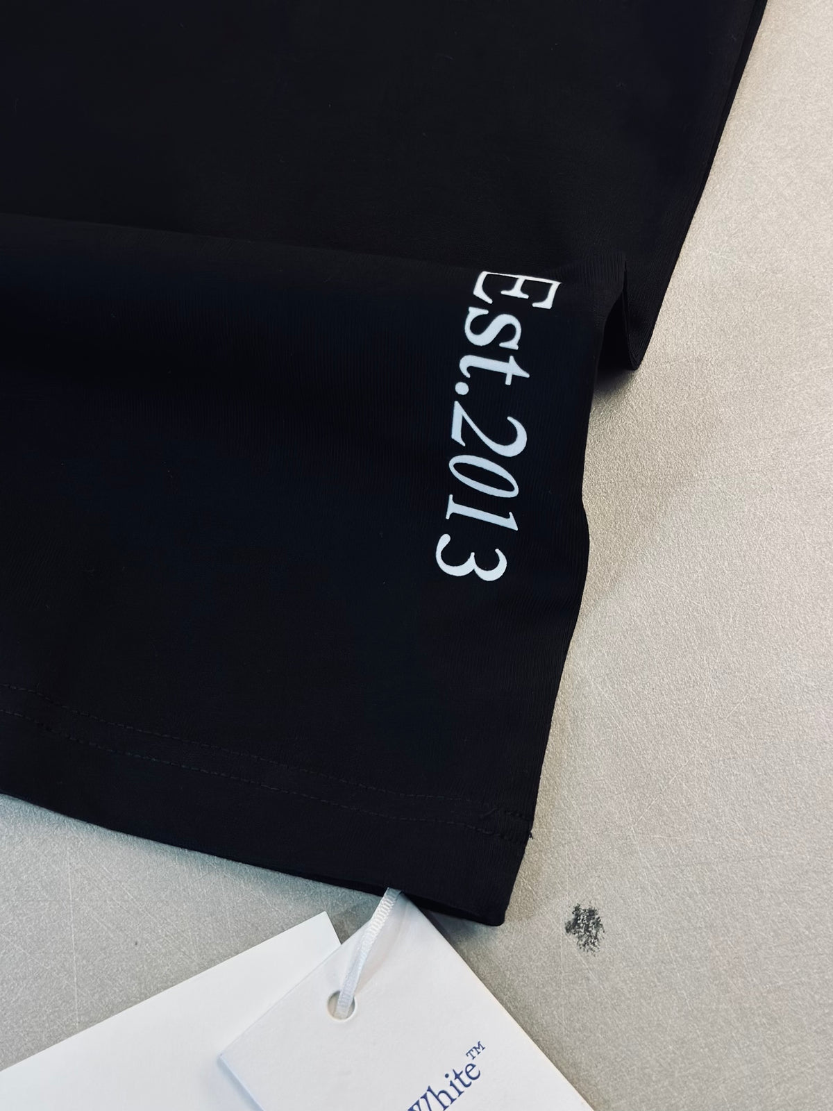CAMISETA OVERSIZE OFF NEGRA OFF BLANCO 2013