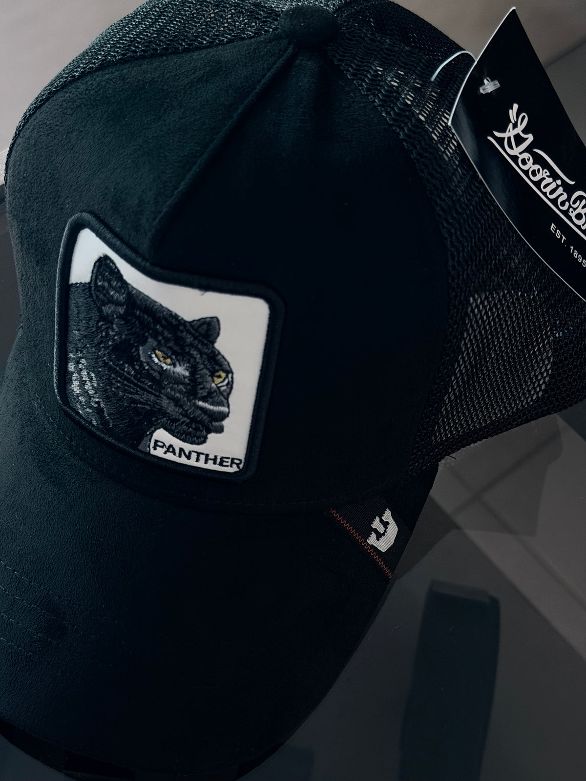 GORRA GOO NEGRA GAMUSA PANTERA