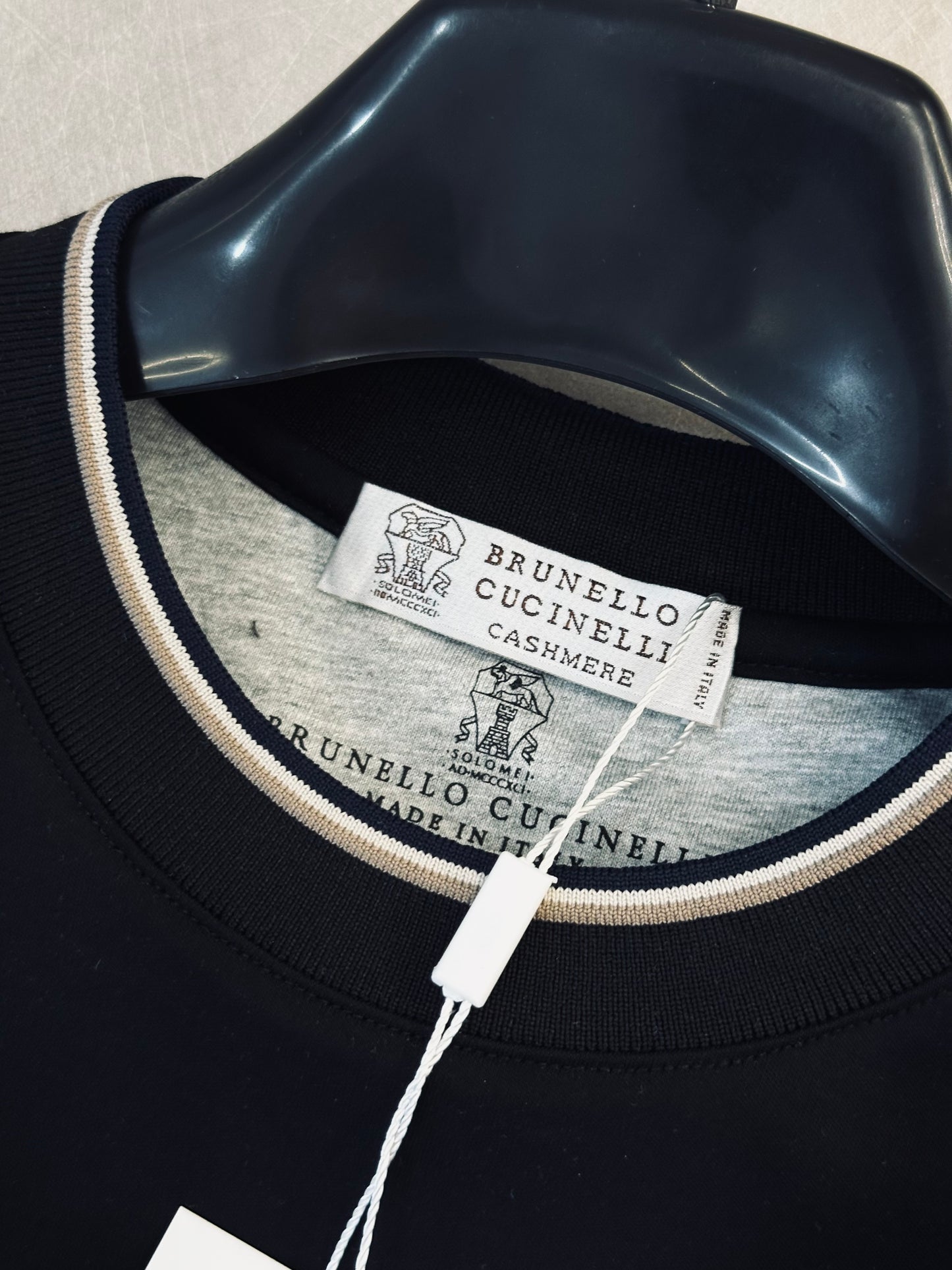 CAMISETA OVERSIZE BRU NEGRA CLASICA
