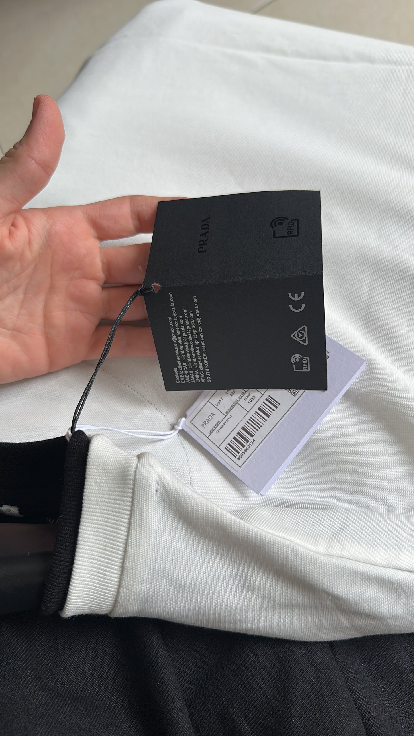 CAMISETA OVERSIZE TC PRA BLANCA DOBLE COSTURA NEGRA