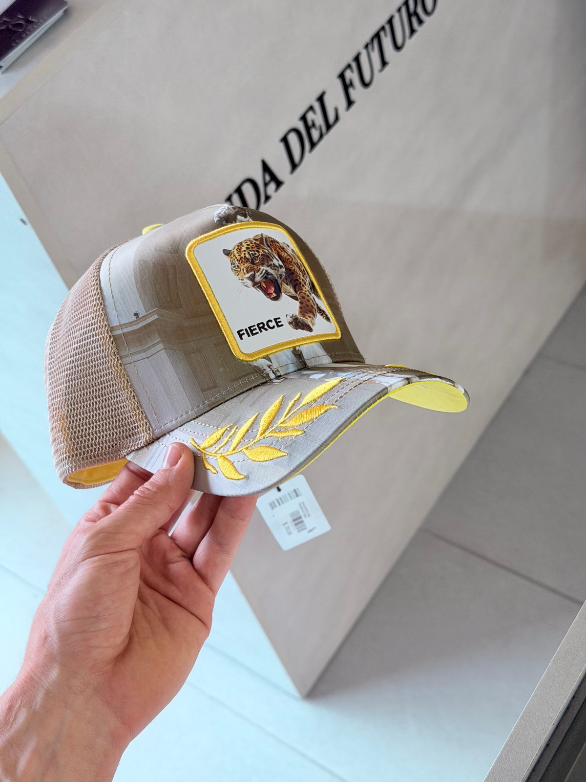 GORRA GOO CAFÉ ESCULTURA TIGRE