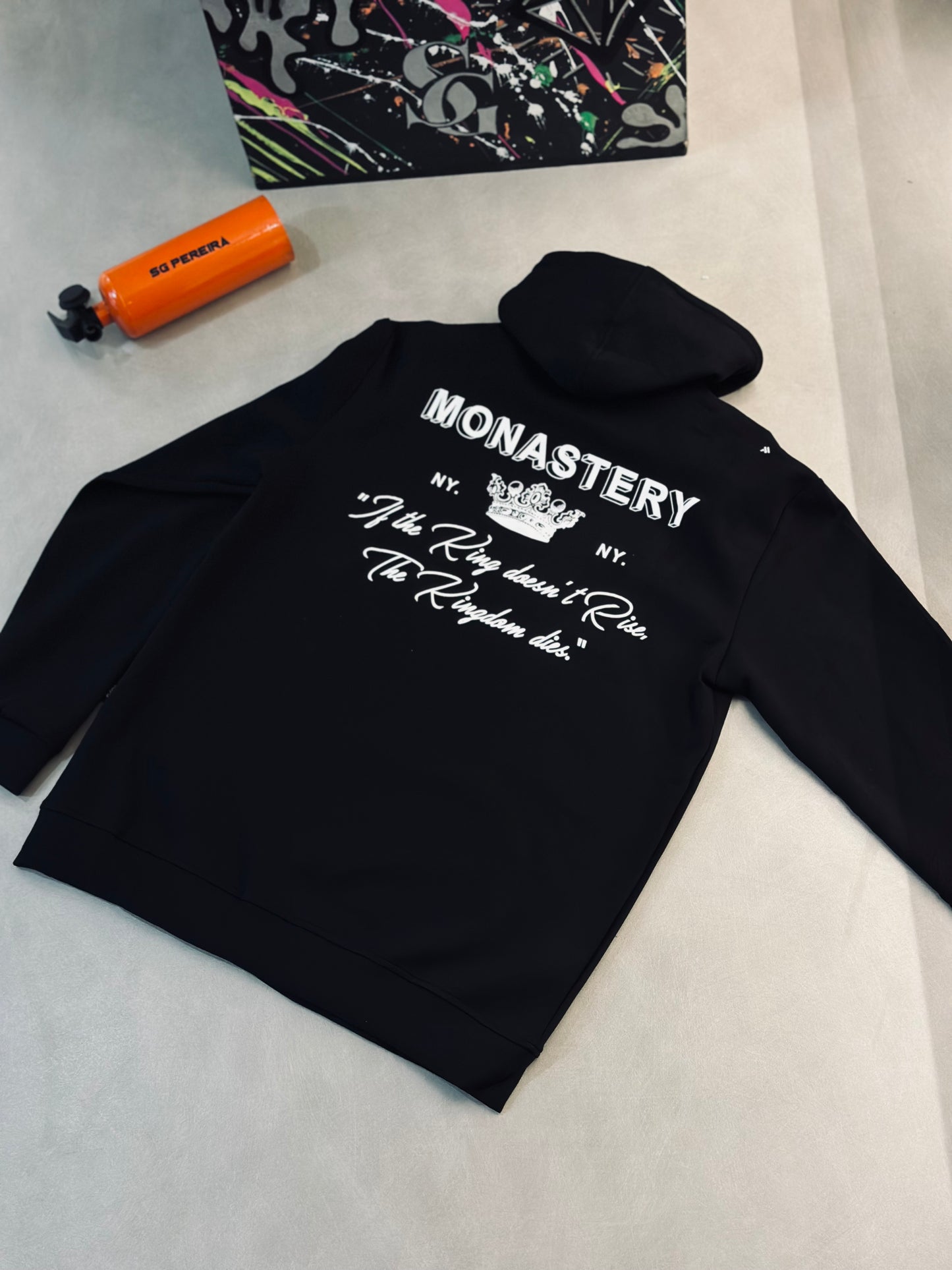 HOODIE MON NEGRO CORONA BORDADO
