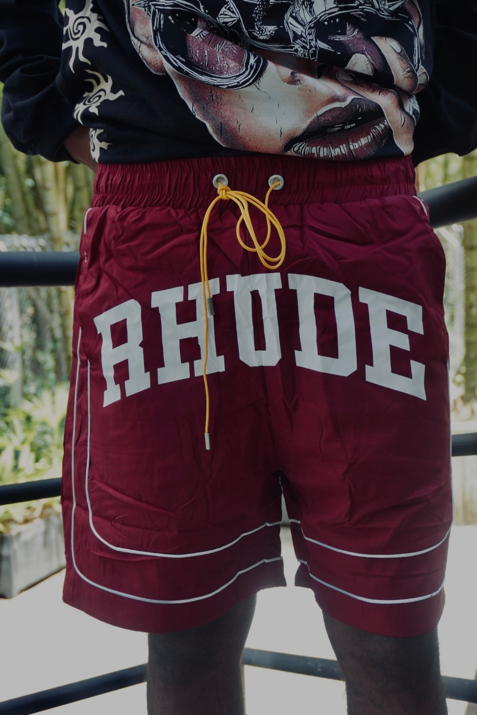 PANTALONETA RHU ROJA CORDON AMARILLO