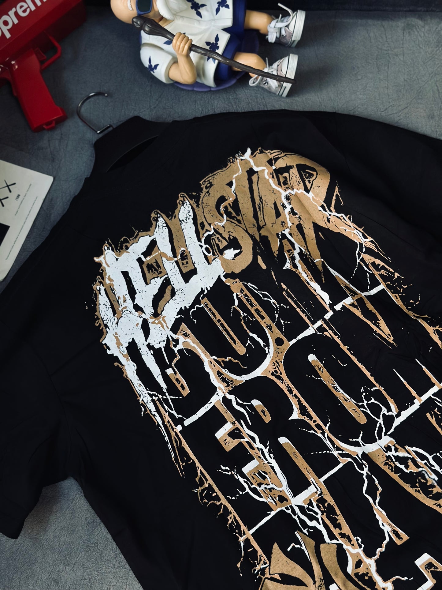 CAMISETA OVERSIZE HEL NEGRA NY CAFÉ