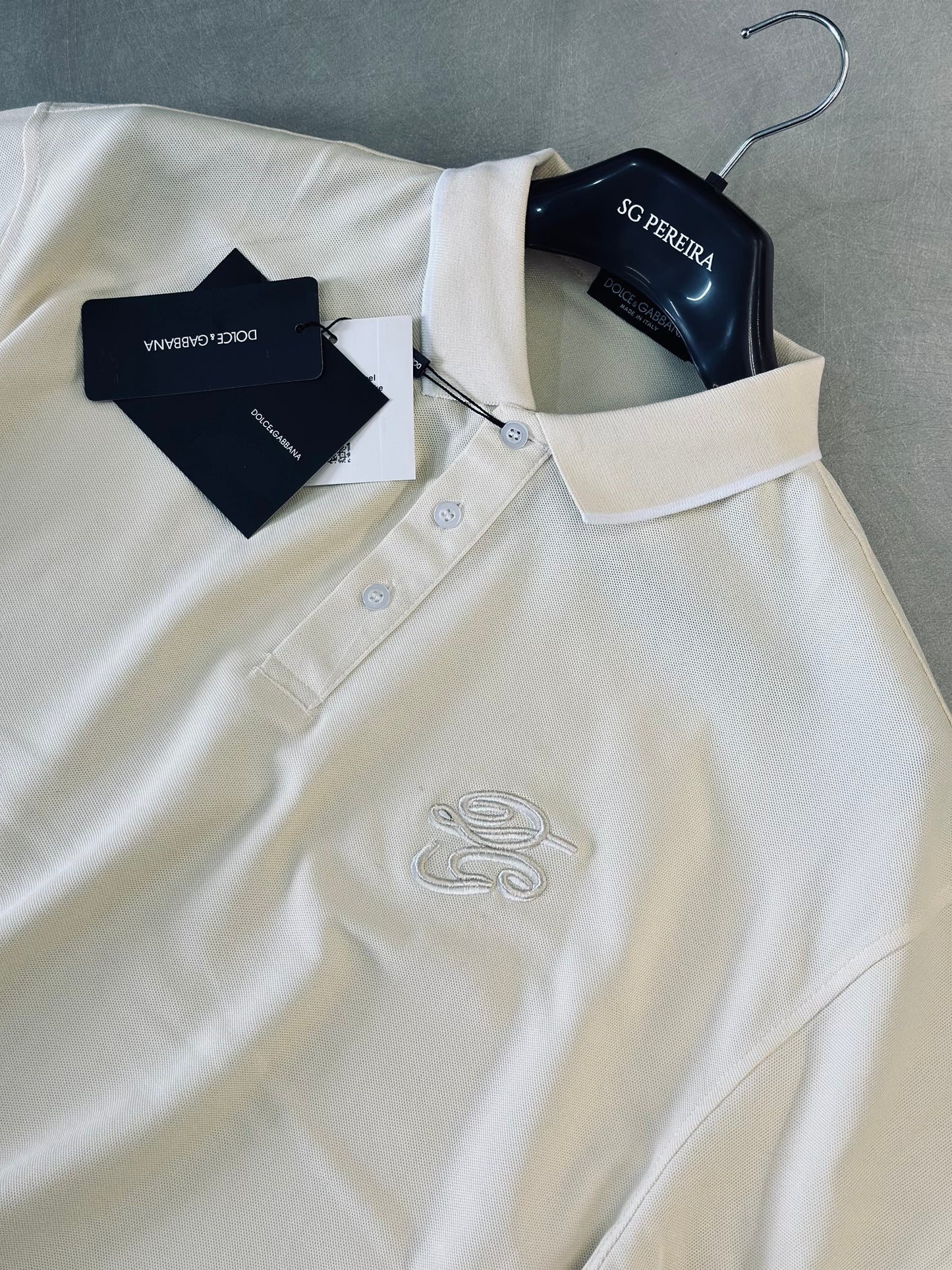 CAMISETA POLO DOL CREMA DG TEJIDO