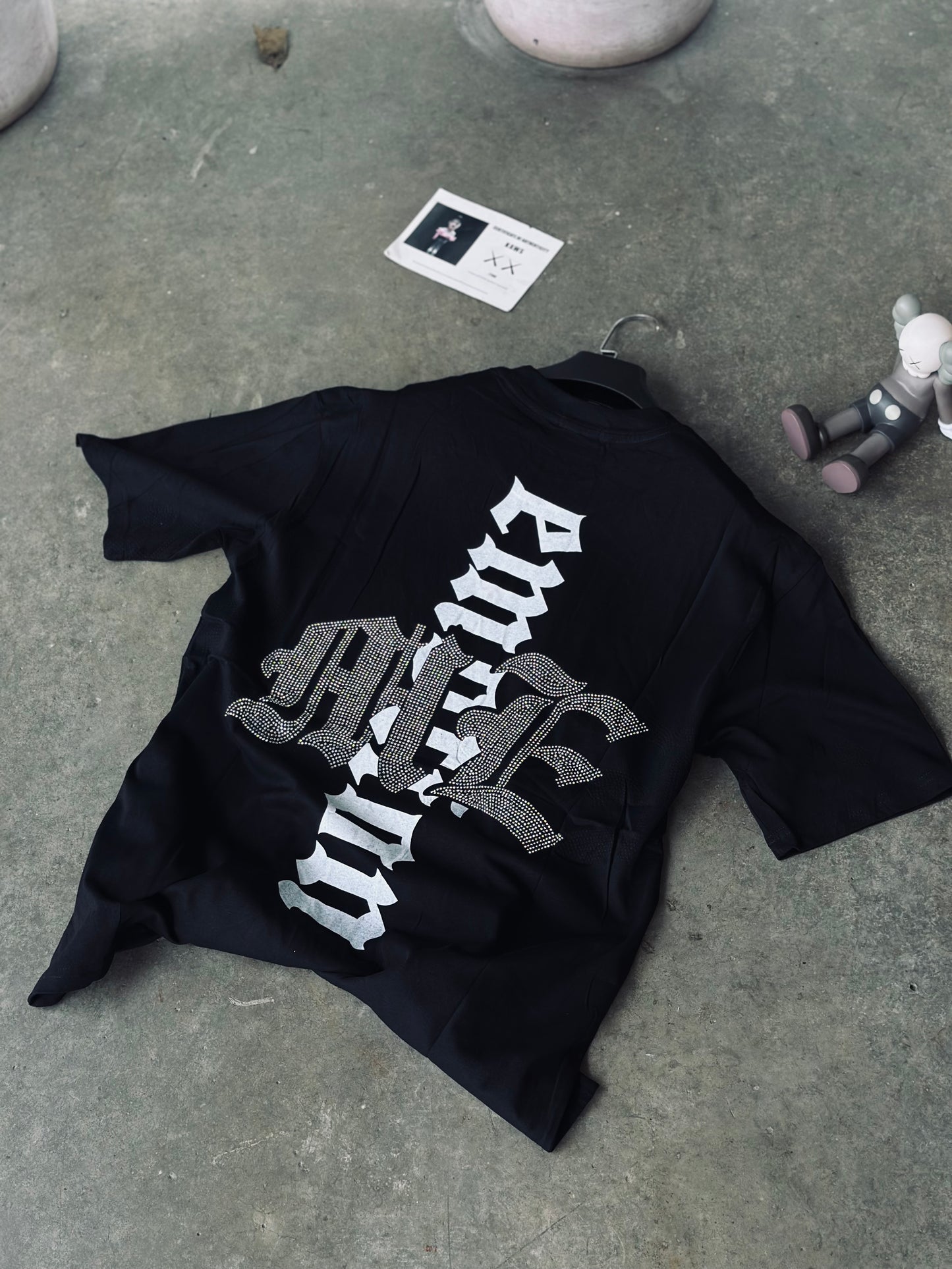 CAMISETA OVERSIZE MIX NEGRA ASTRONAUTA