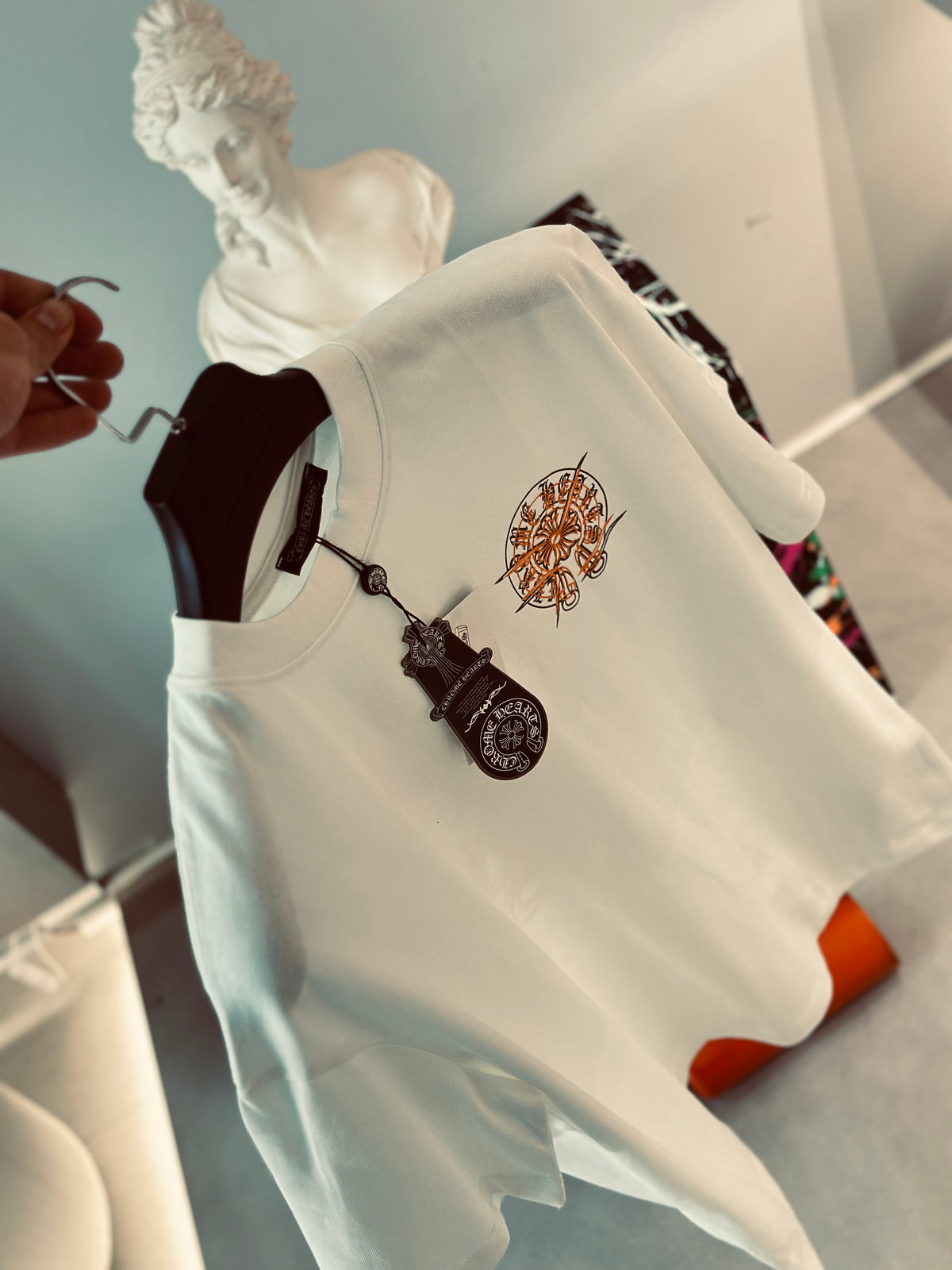 CAMISETA OVERSIZE CHR BLANCA LOGO NARANJA