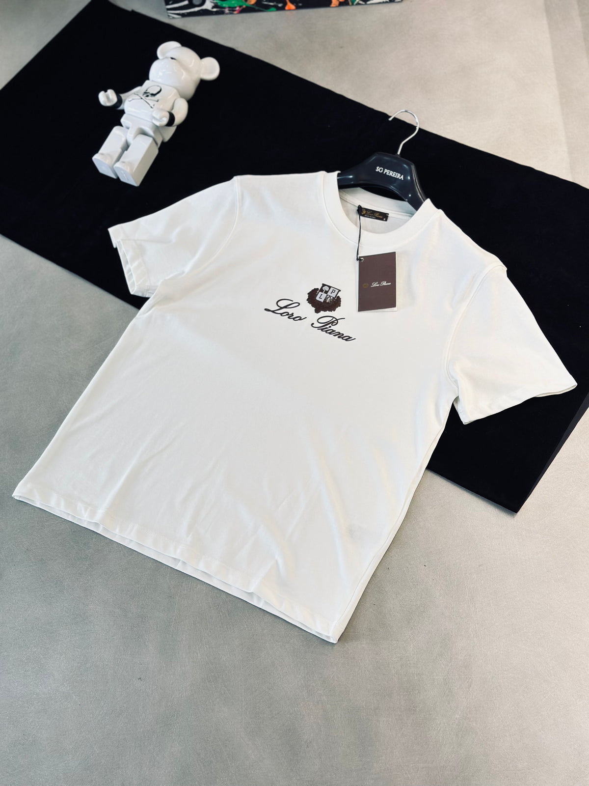 CAMISETA OVERSIZE LOR BLANCA LOGO CUERINA