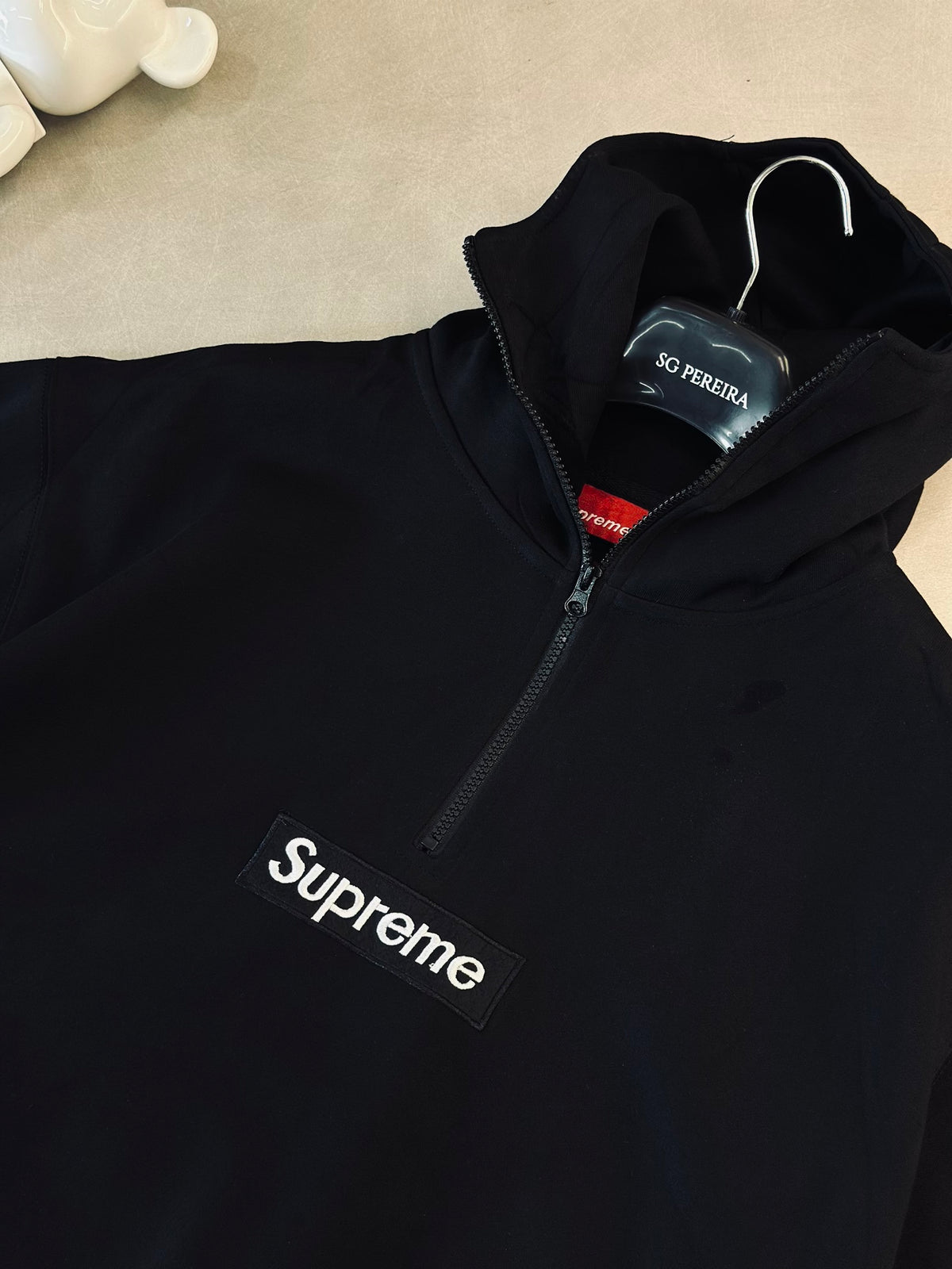 HOODIE SUP NEGRO CREMALLERA SUPR TEJIDO BLANCO