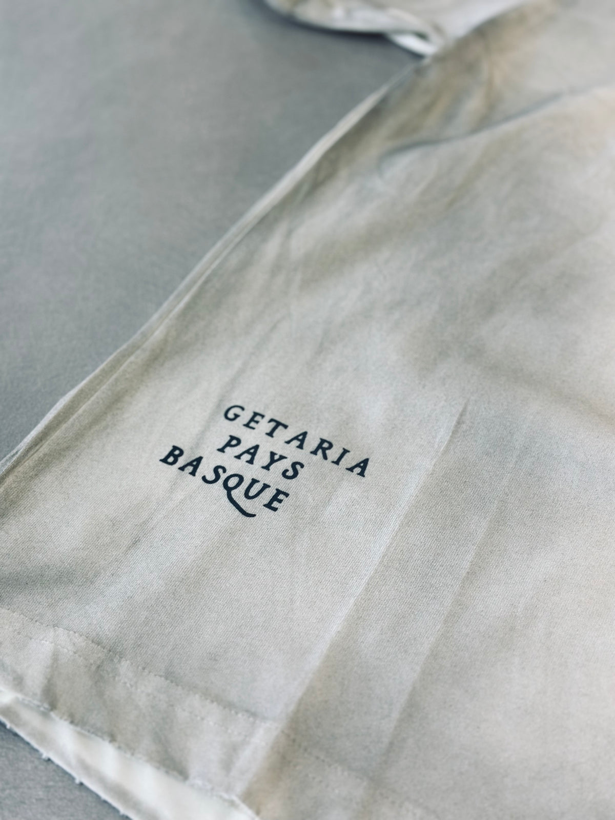 CAMISETA OVERSIZE BAL CREMA DESGASTE PARIS