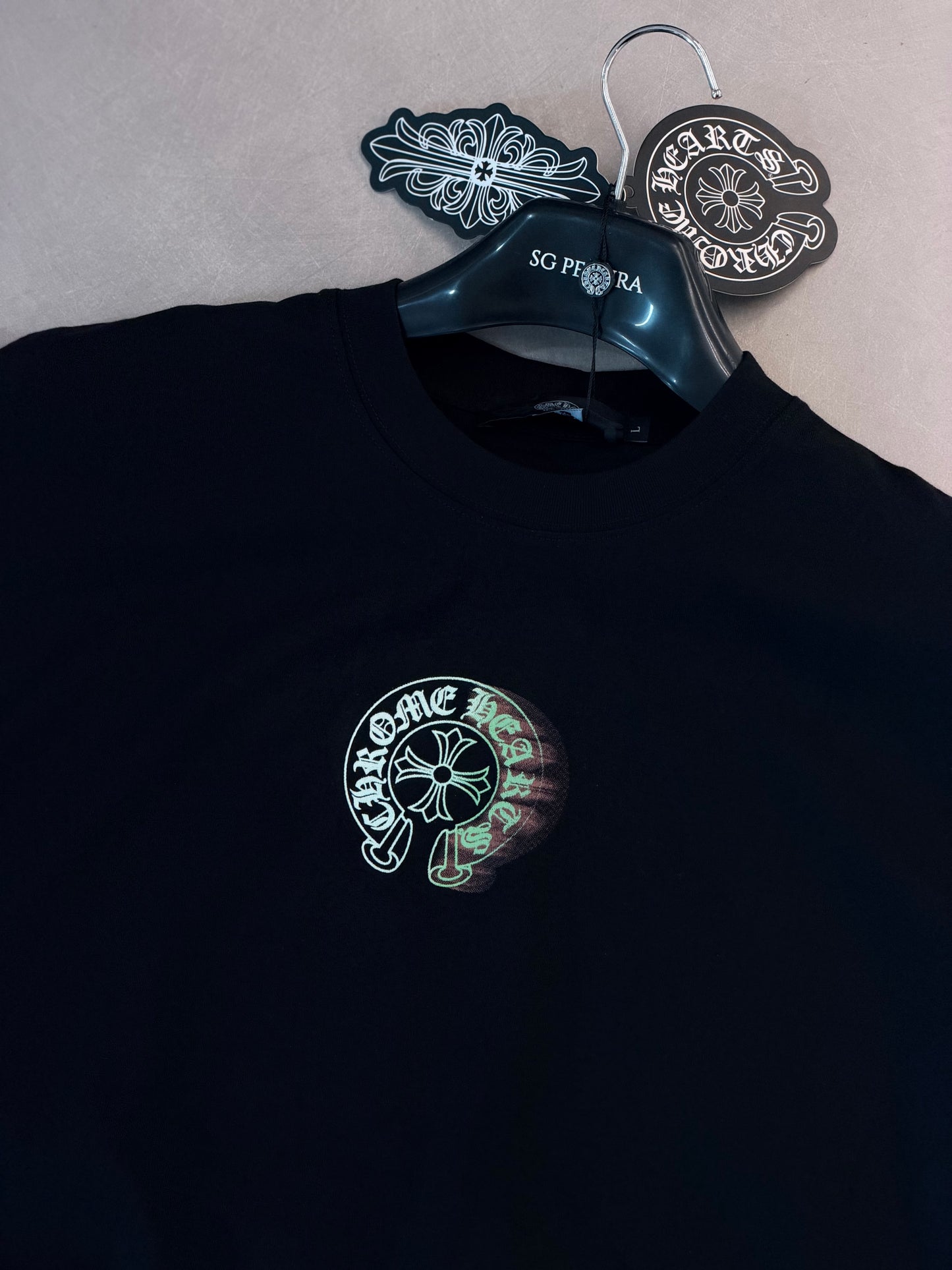 CAMISETA OVERSIZE CHR NEGRA LOGO 3D VERDE