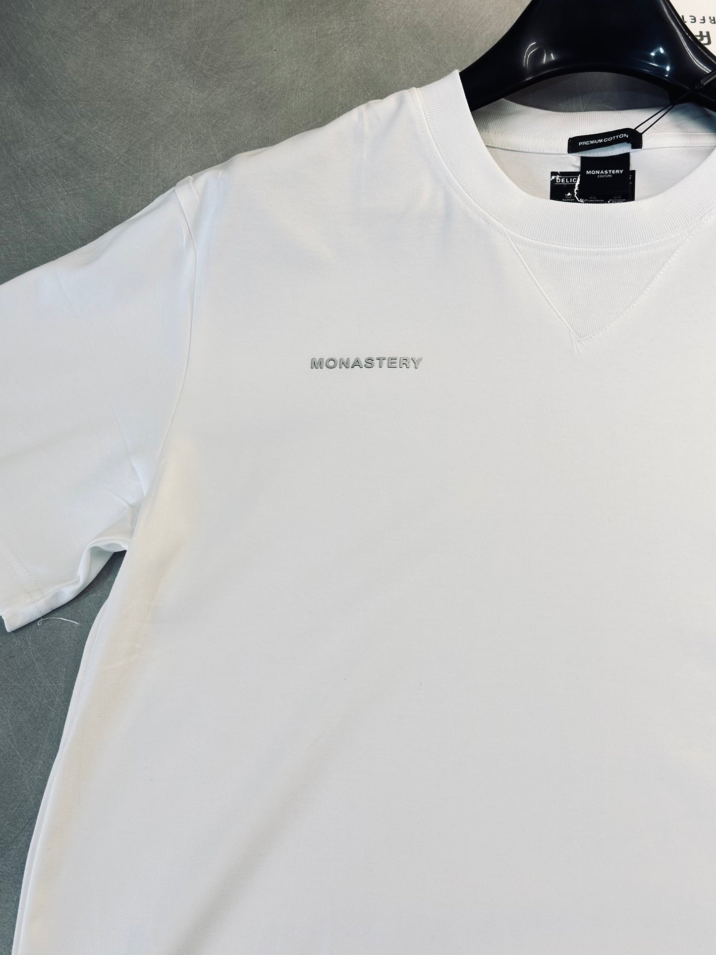 CAMISETA SLIM MON BLANCA MON GRIS CLASIC